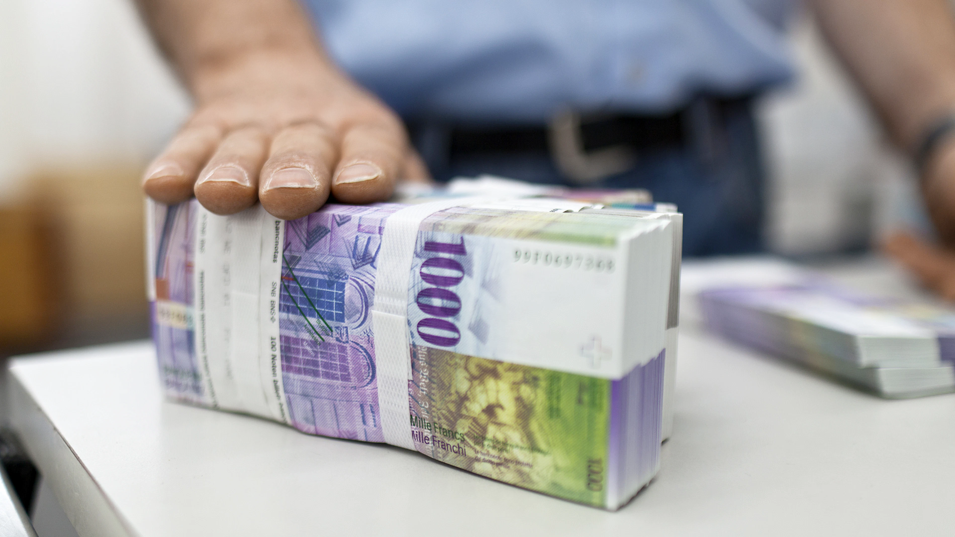 Doubles paiements : l’Inspection des finances du Valais évite le pire