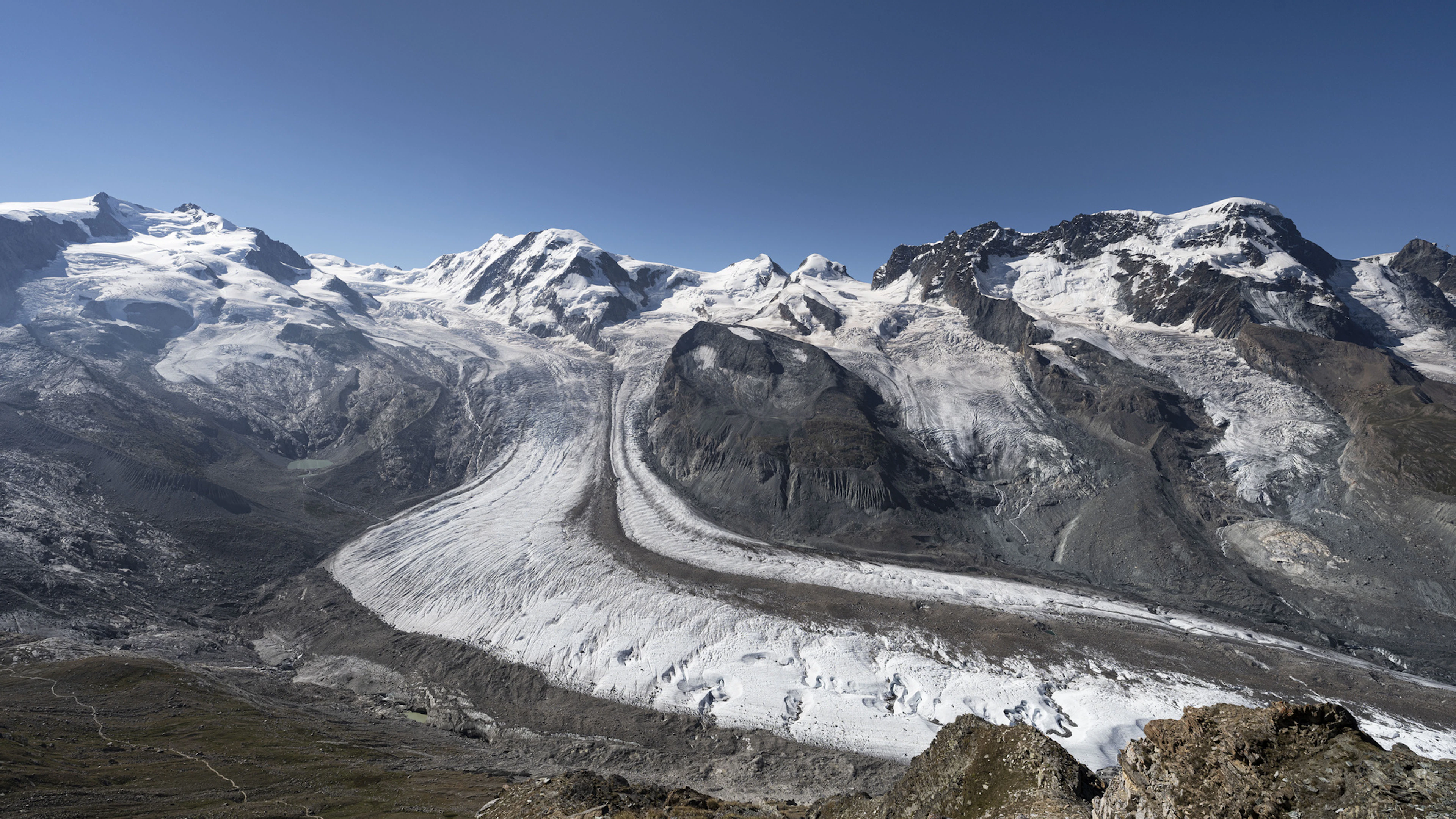 Une alpiniste grièvement blessée dans le val d'Aoste