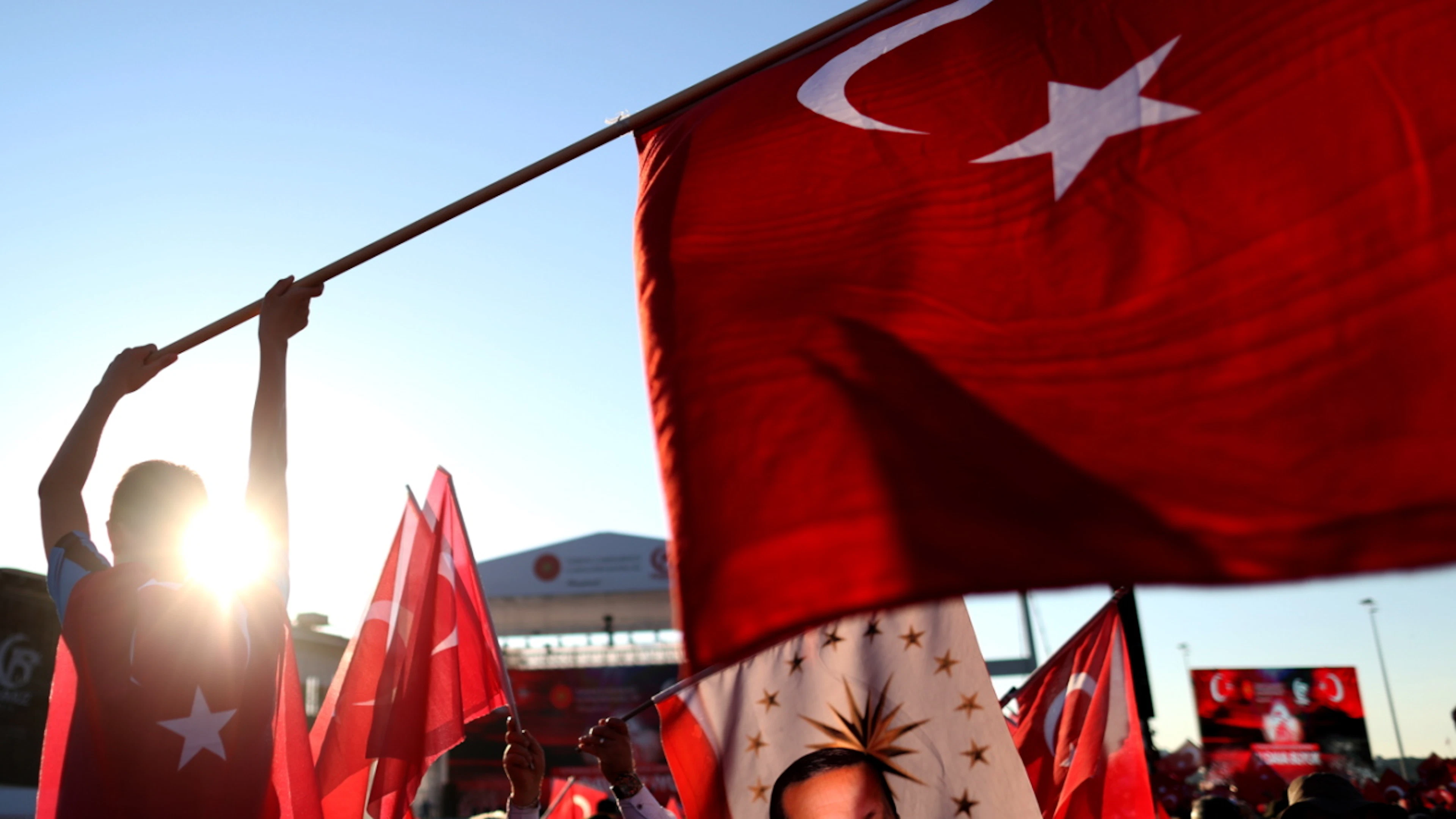 Dieci anni fa il tentato golpe contro Erdogan in Turchia