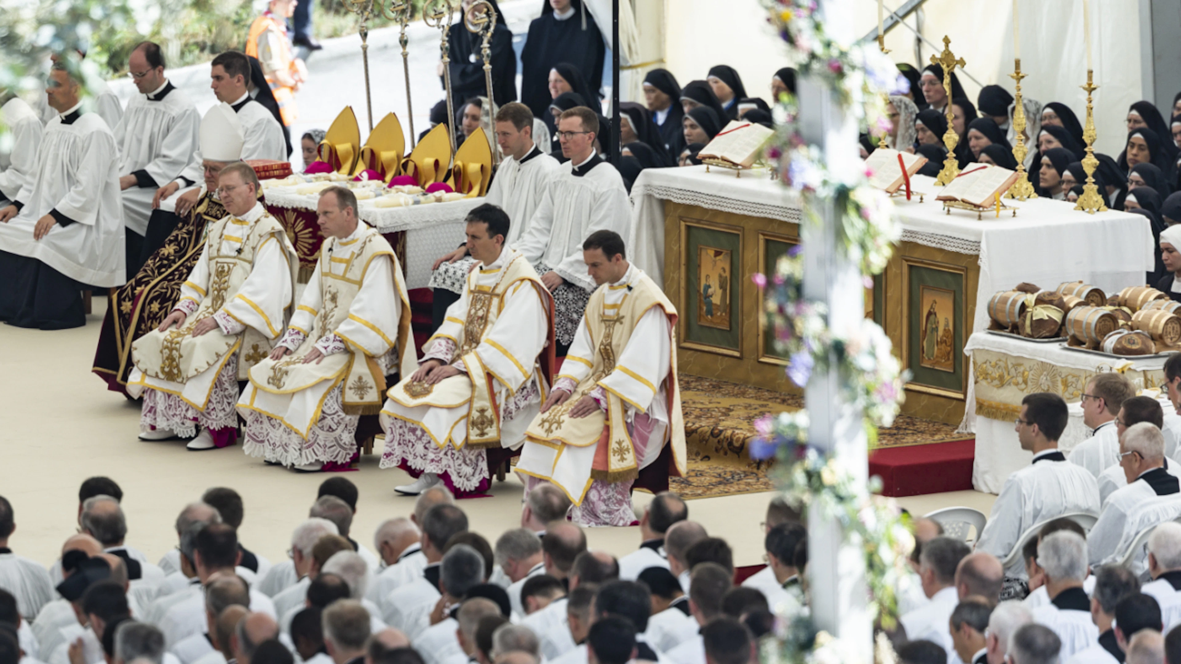 Piusbruderschaft reicht Rekurs gegen Verbannung durch Papst ein