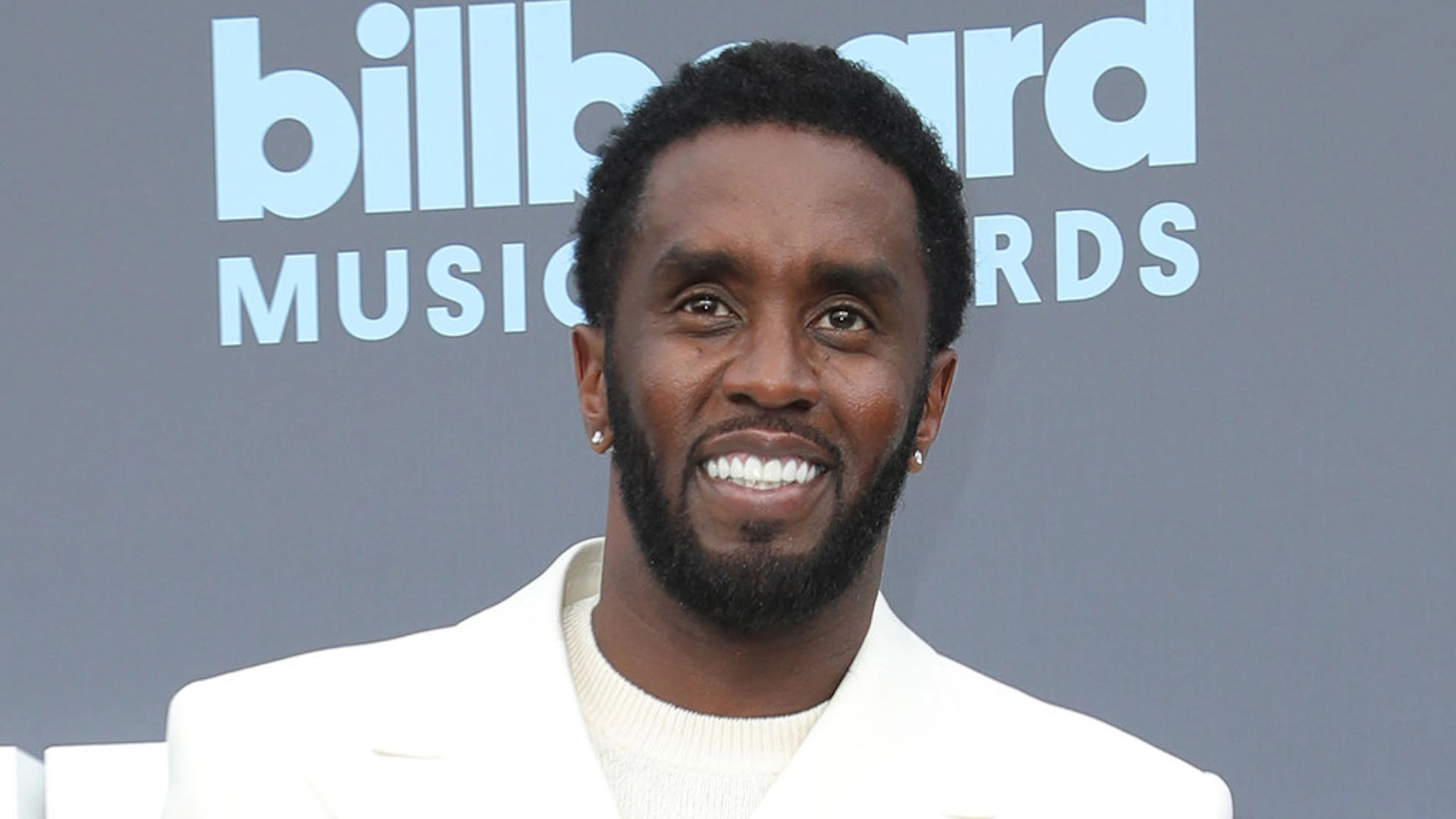 6 chambres, 8 salles de bains, une piscine... P. Diddy vend son manoir de Miami