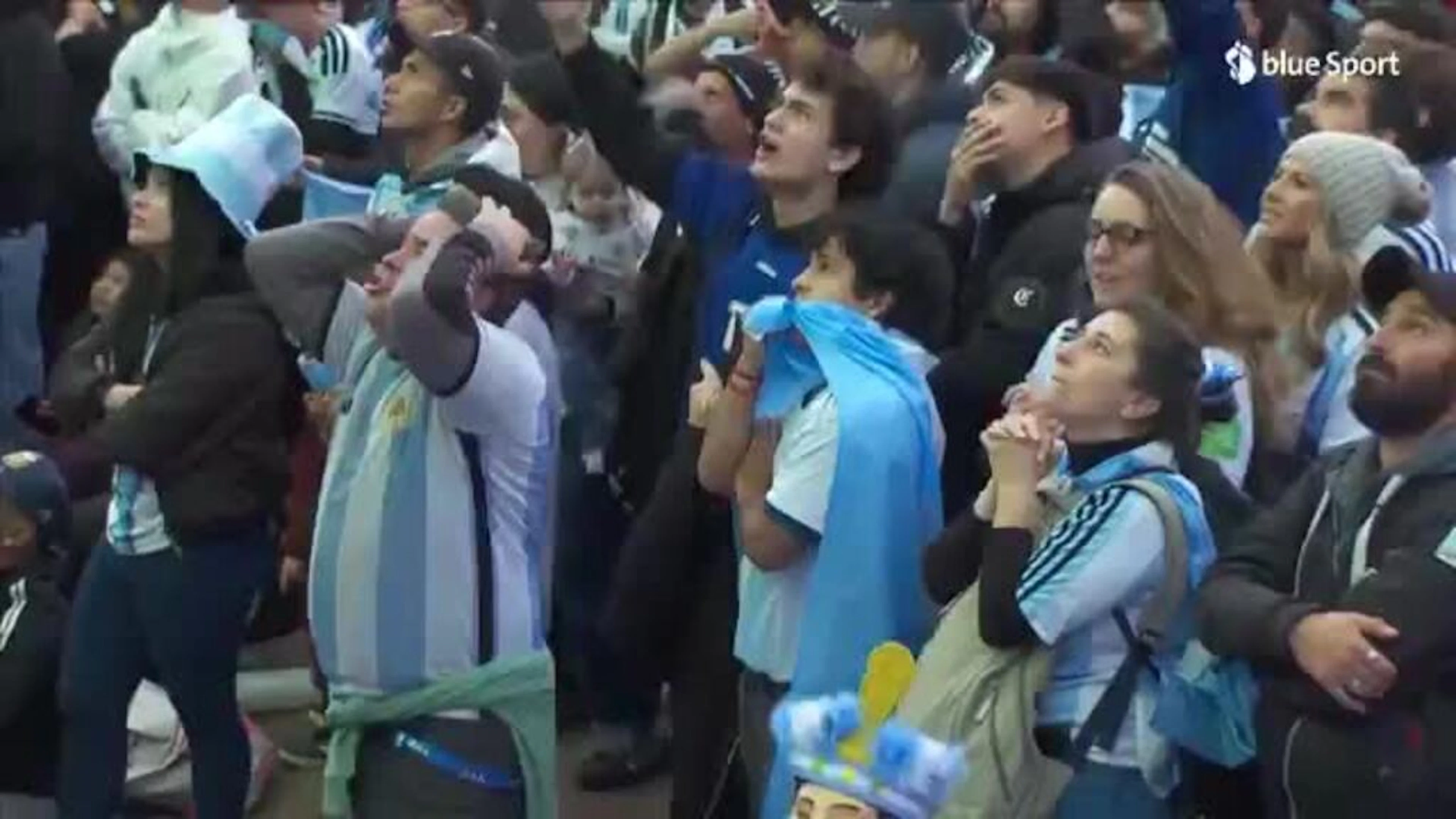So ausgelassen feiern die argentinischen Fans in Buenos Aires den Final-Einzug