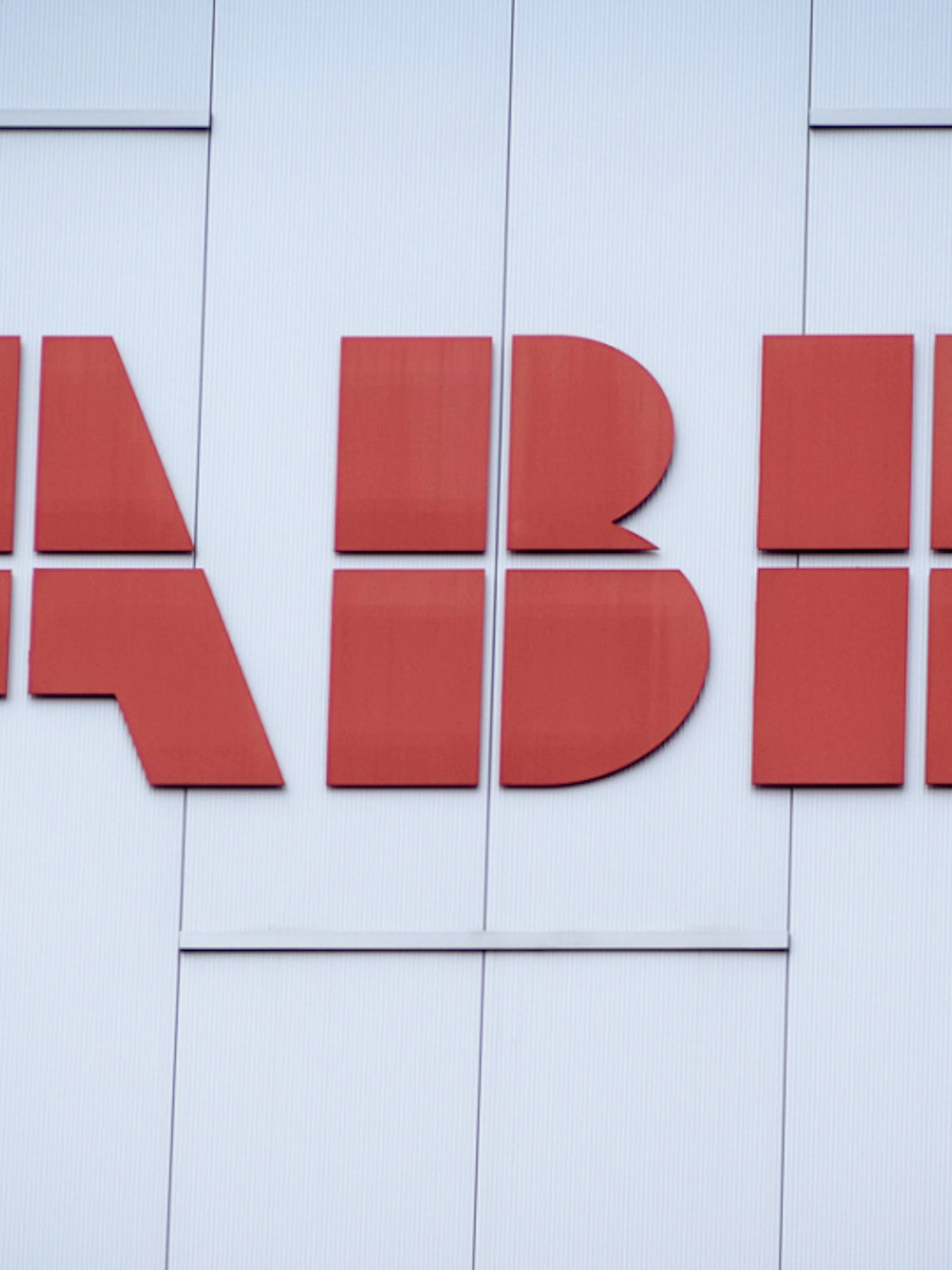 ABB offre 5,5 miliardi dollari per rilevare una società inglese