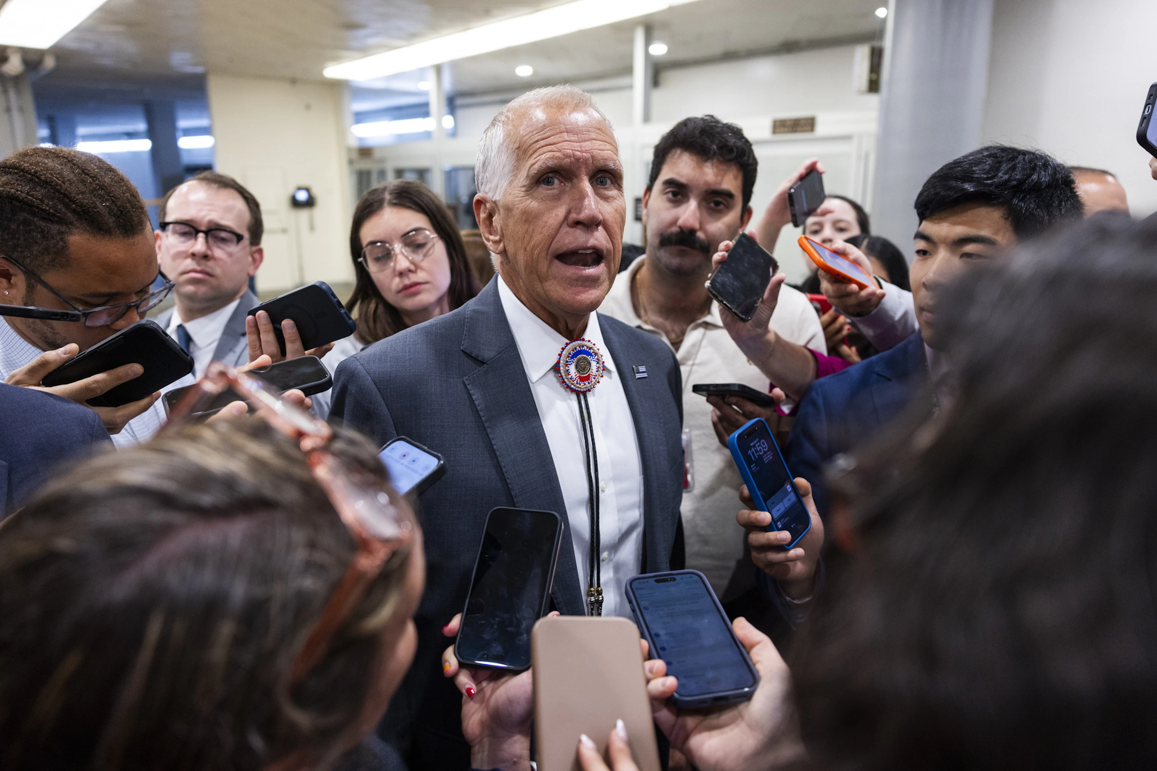 Thom Tillis, sénateur de Caroline du Nord, ne se représentera pas aux élections de novembre, après que Trump a publiquement menacé de soutenir un adversaire lors des primaires républicaines.