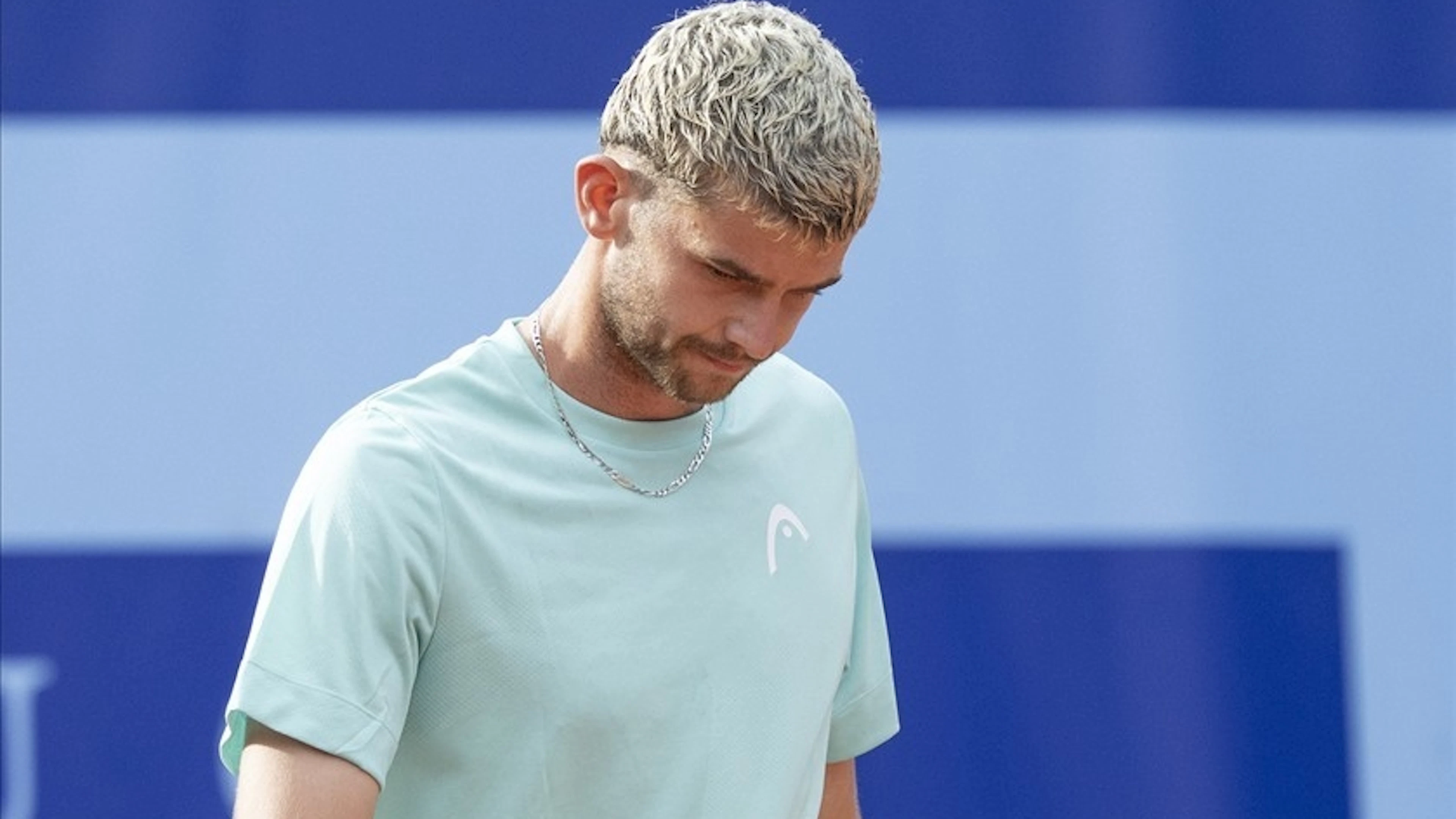 L'elvetico Kym ci prova, ma alla fine la spunta Tsitsipas a Gstaad