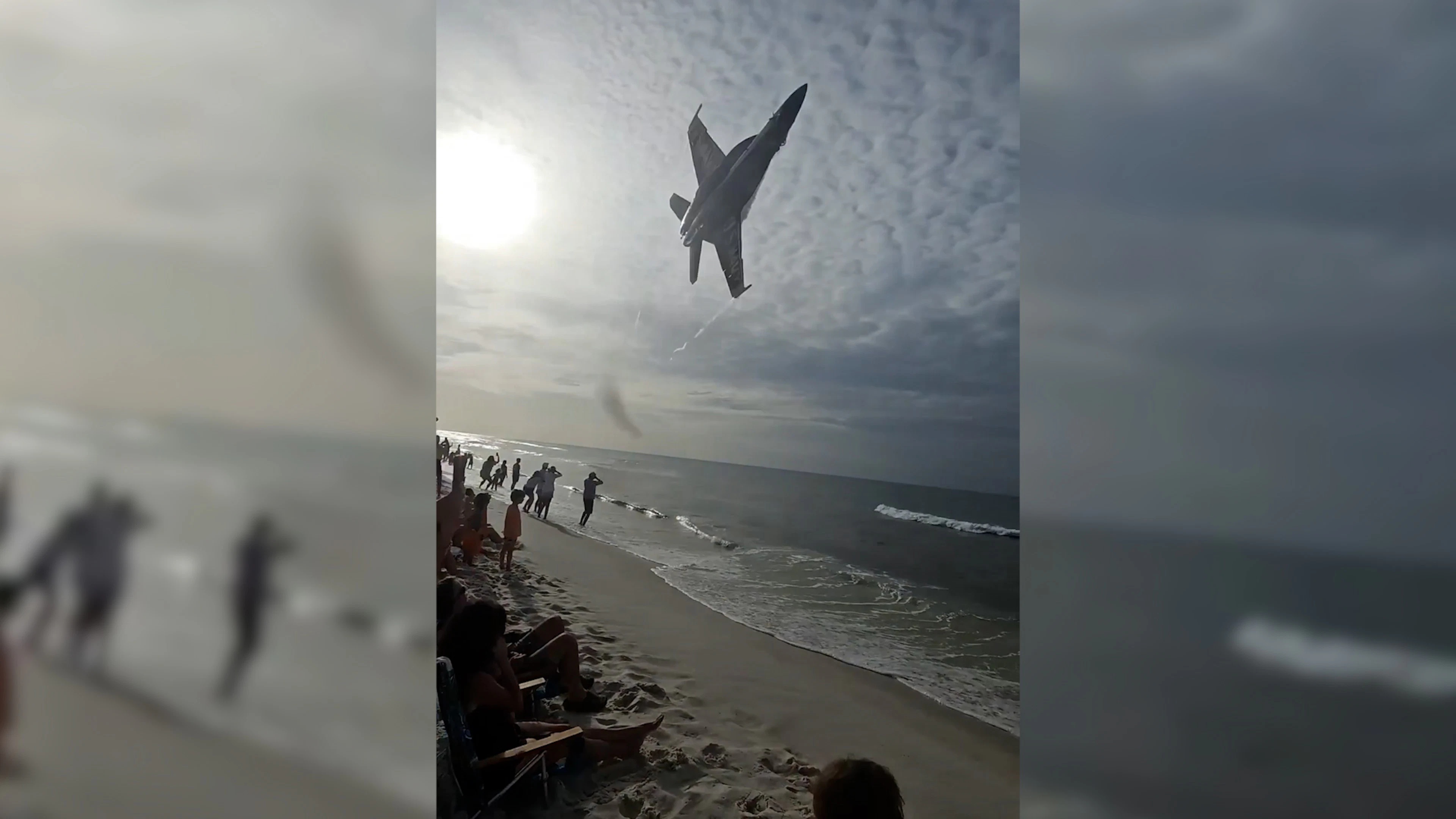 Kampfjet fegt knapp über Badegäste – Marine ermittelt
