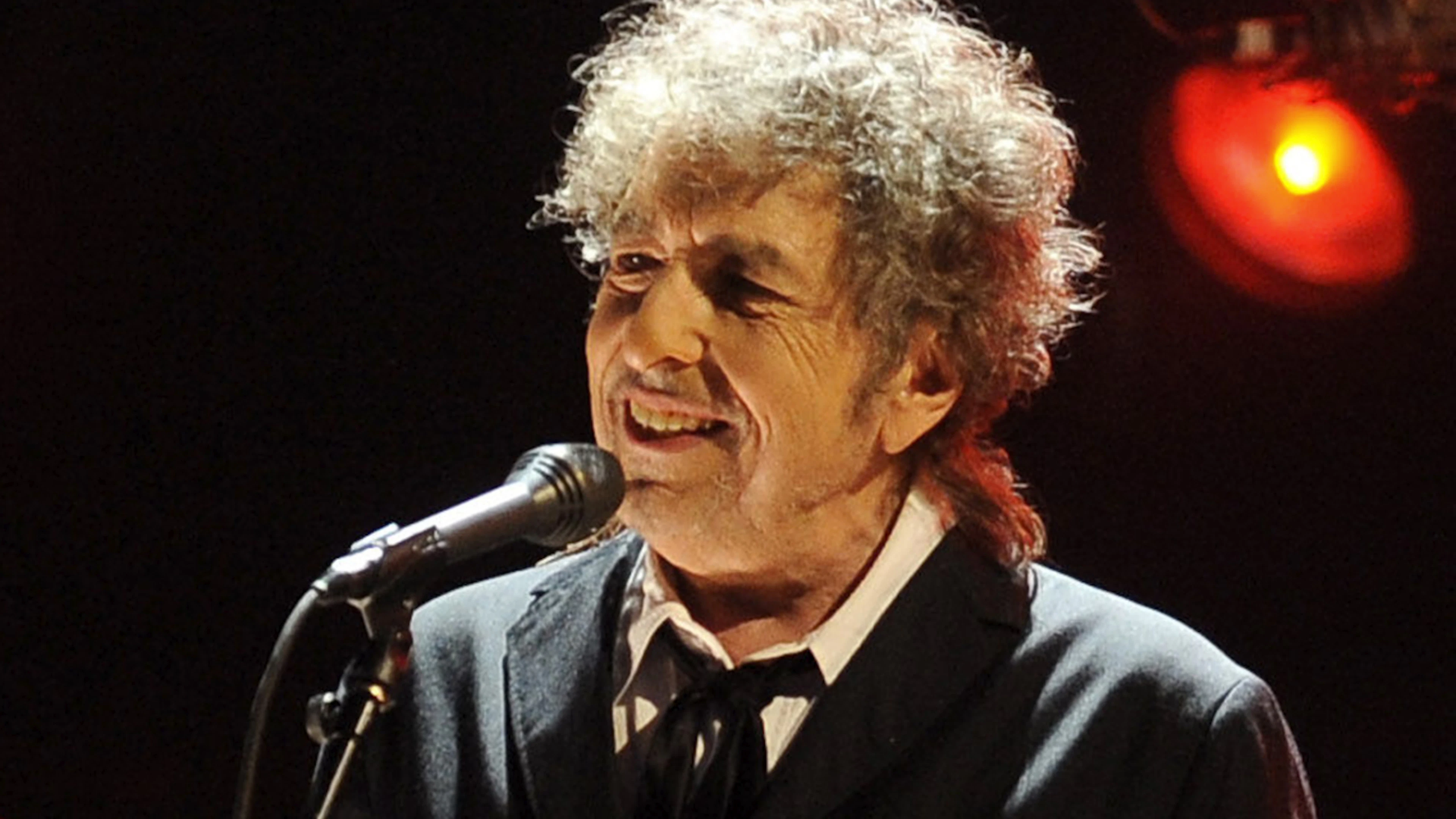 These days, he rarely allows himself to be photographed: Bob Dylan in 2012 during a performance in Los Angeles. (File photo)