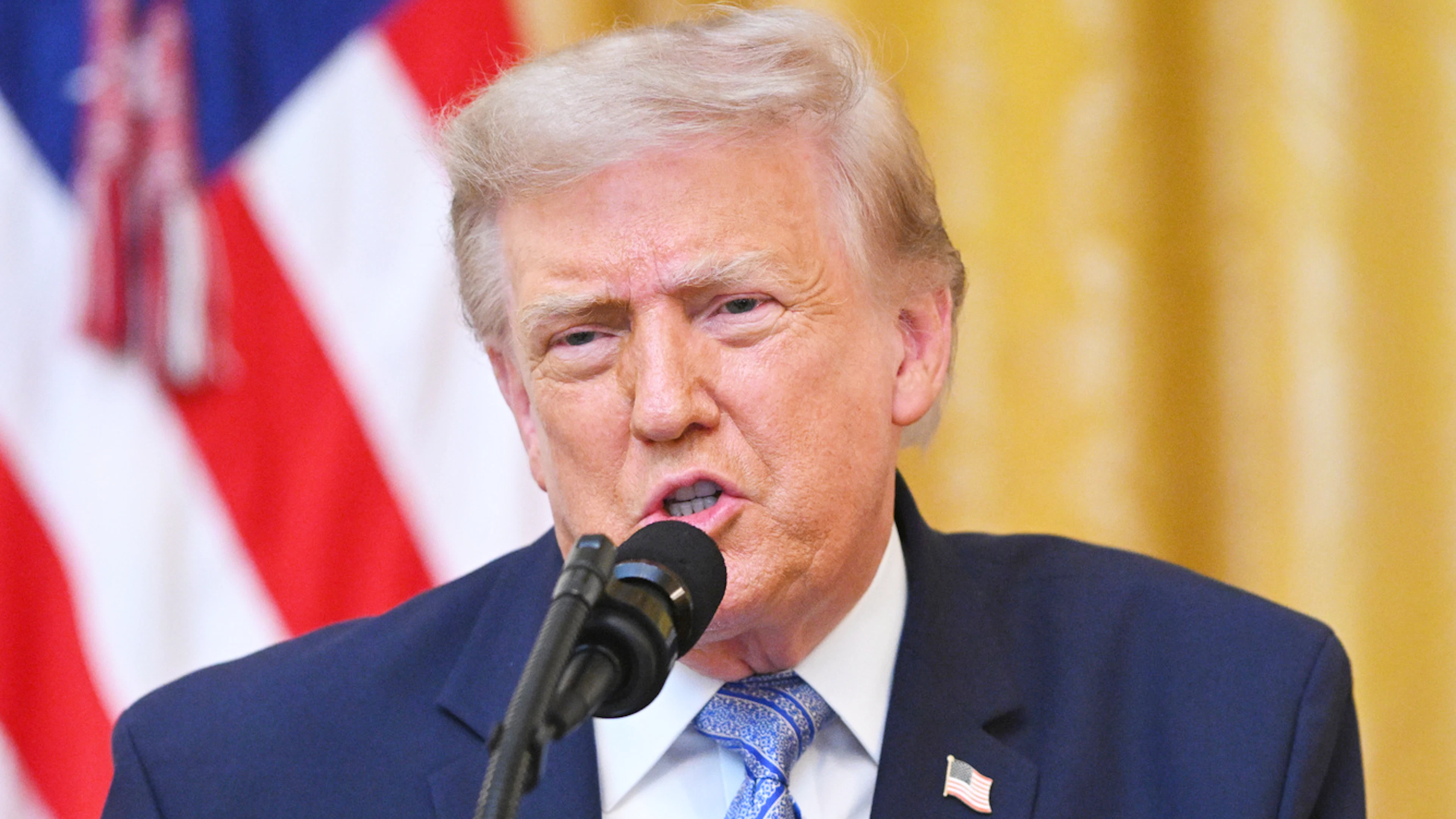 Discours choc : Trump martèle ses accusations de fraude et fustige la Chine !