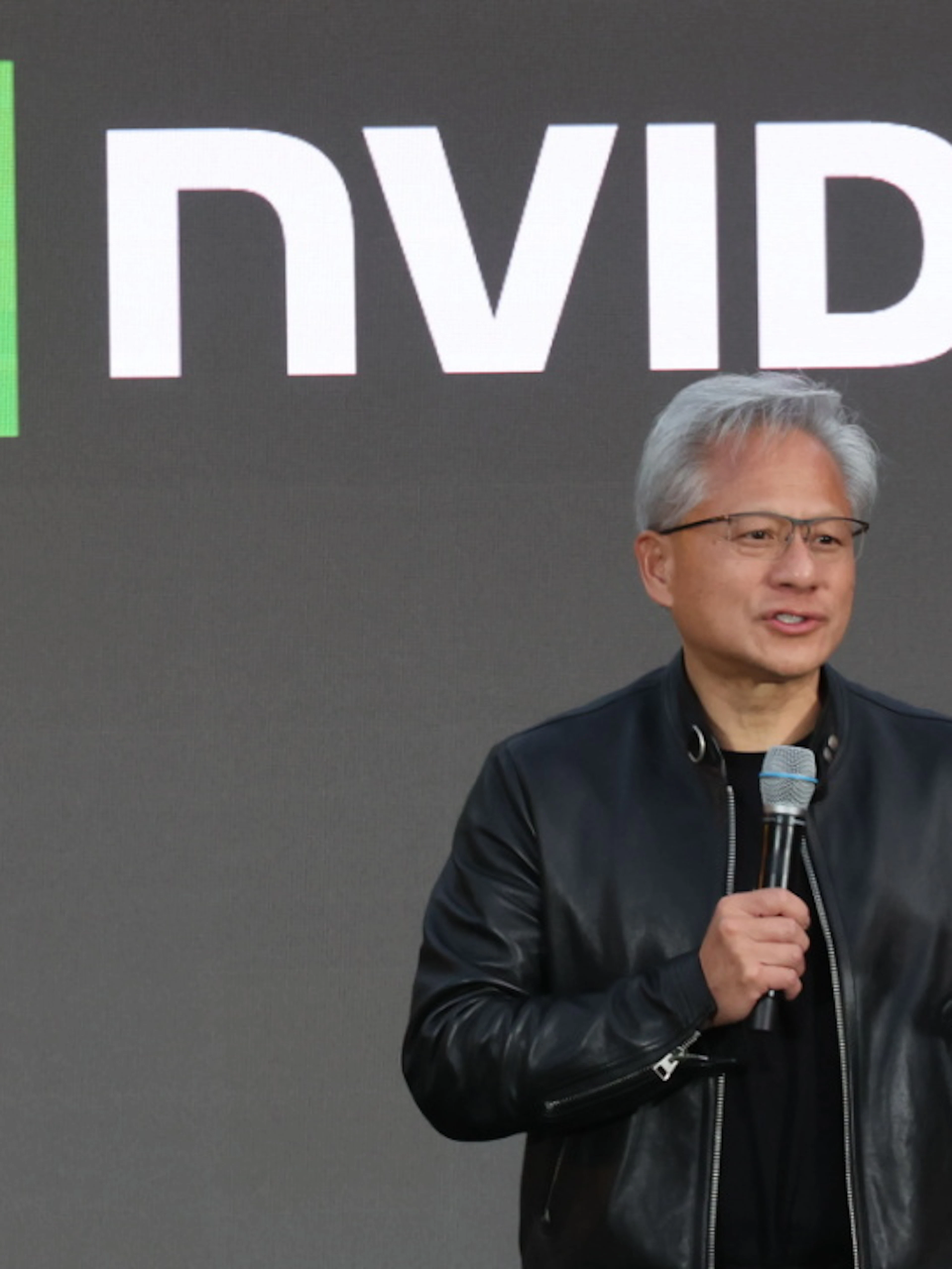Capitalisation boursière: Nvidia cède son trône à Apple