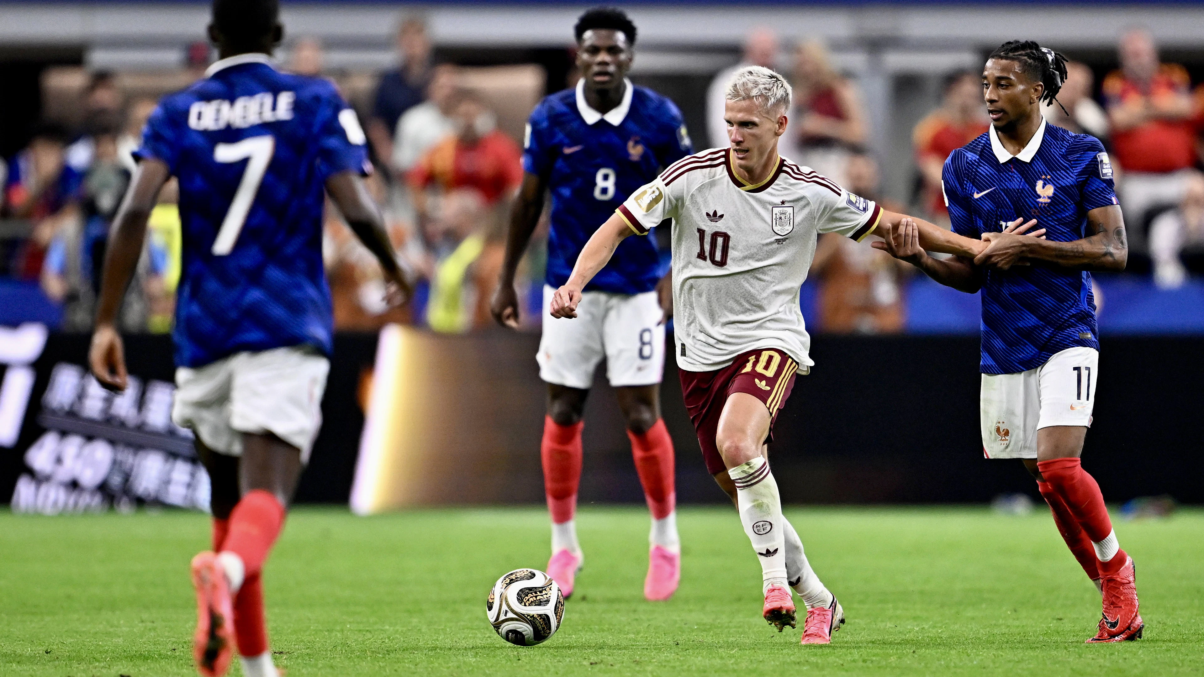 Quand le foot est élevé au rang d'art : Ecce Olmo, le Picasso de la Roja