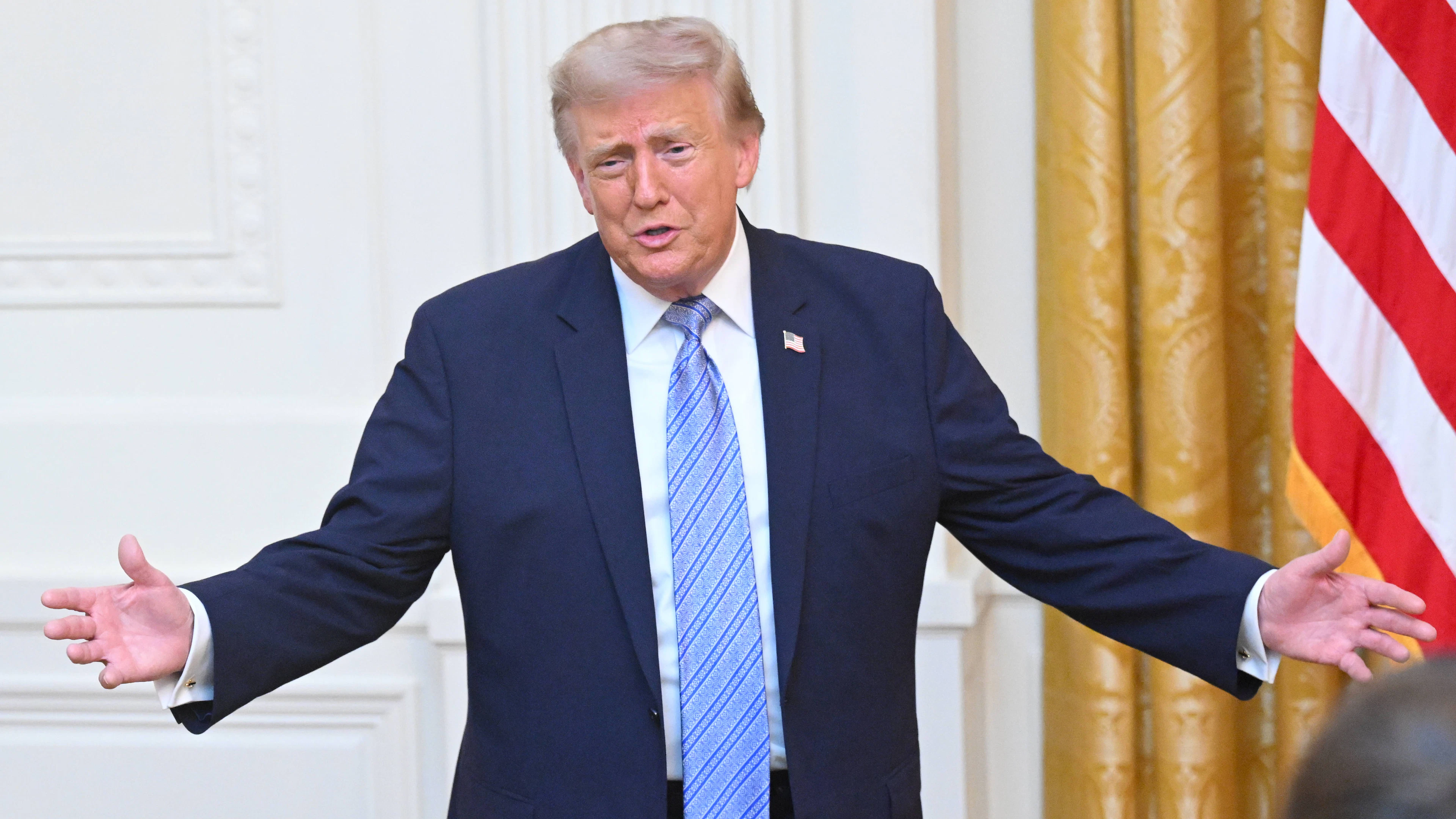 Il ritorno del «voto rubato»: Trump rilancia le accuse di frode in vista delle Midterm