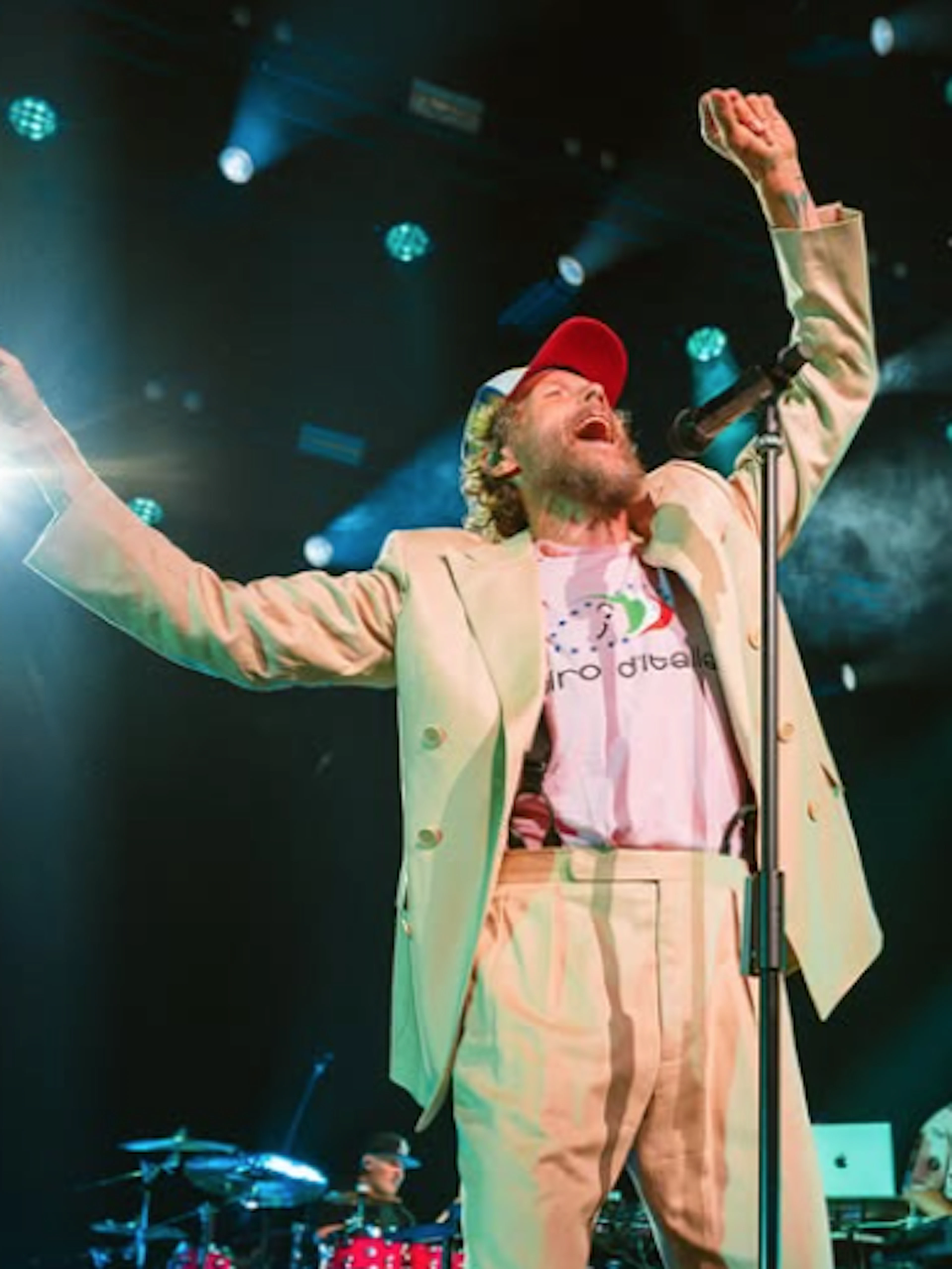 Fulmini e saette sul Festival di Montreux, Jovanotti: «Sul palco ho scaricato megawatt di energia»