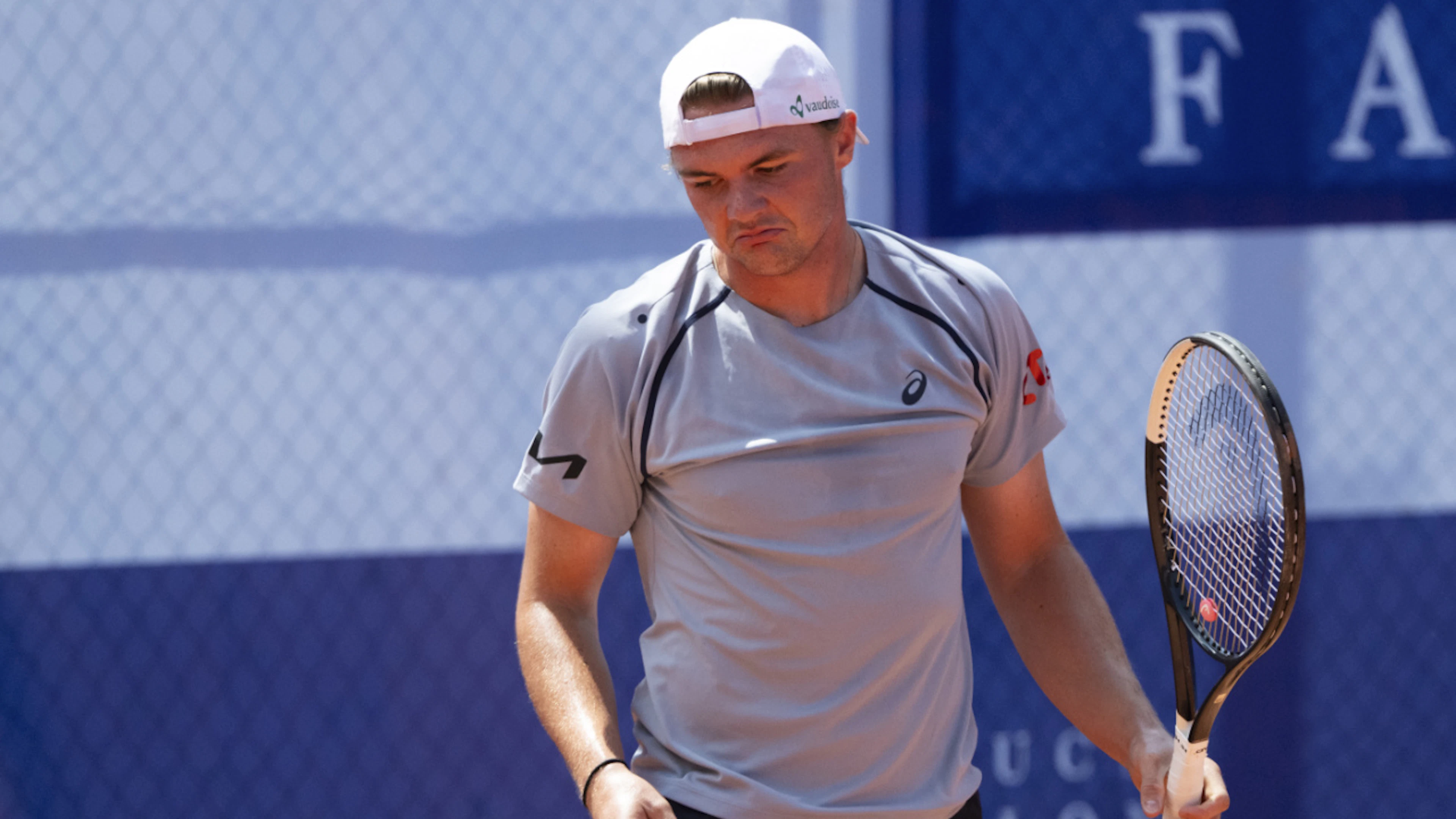 Am zweiten Spieltag lief dem Berner Dominic Stricker der Achtelfinal gegen den Kasachen Alexander Schewtschenko aus dem Ruder
