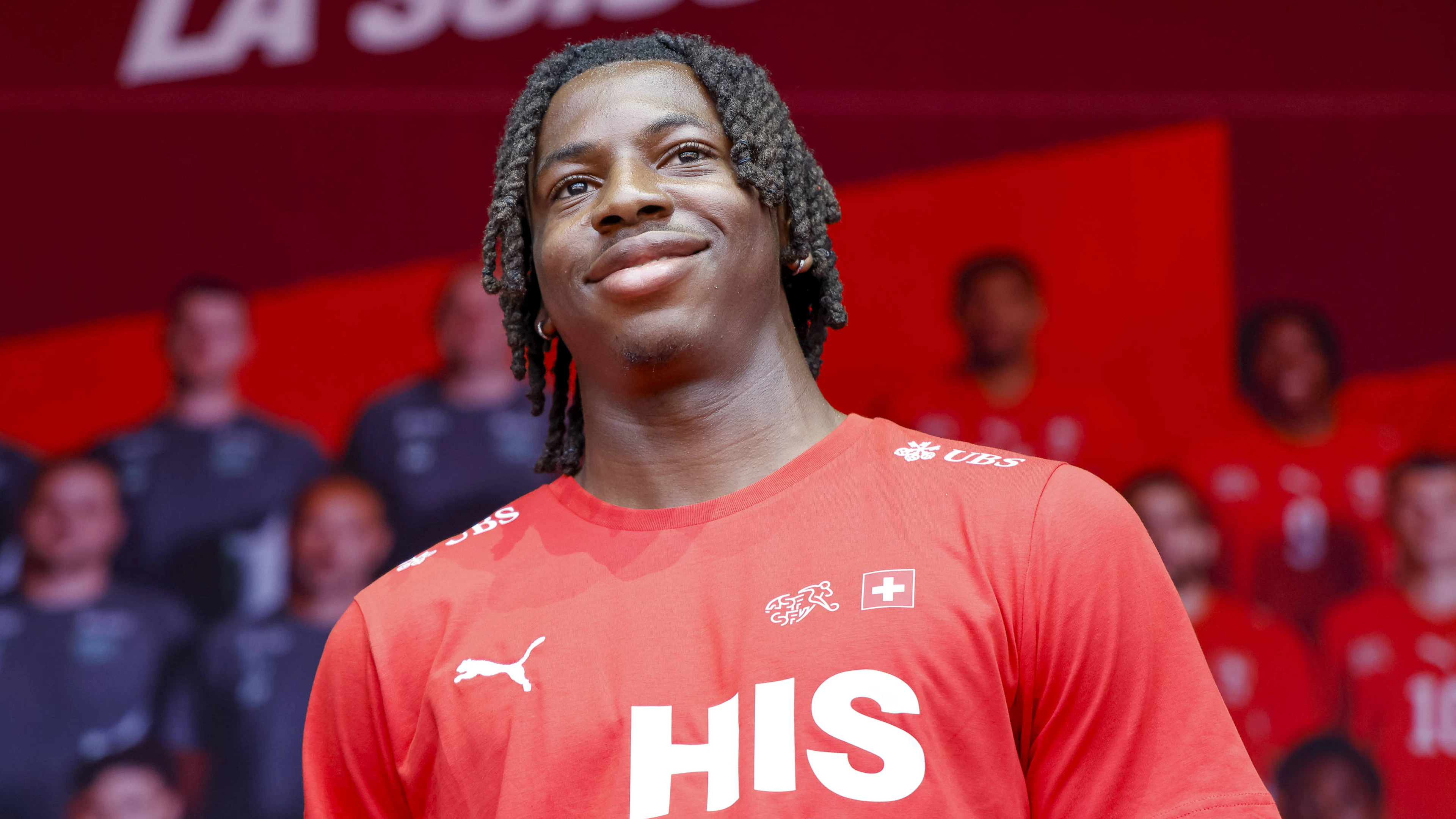 Du SC Fribourg à Aston Villa : Johan Manzambi change de dimension !