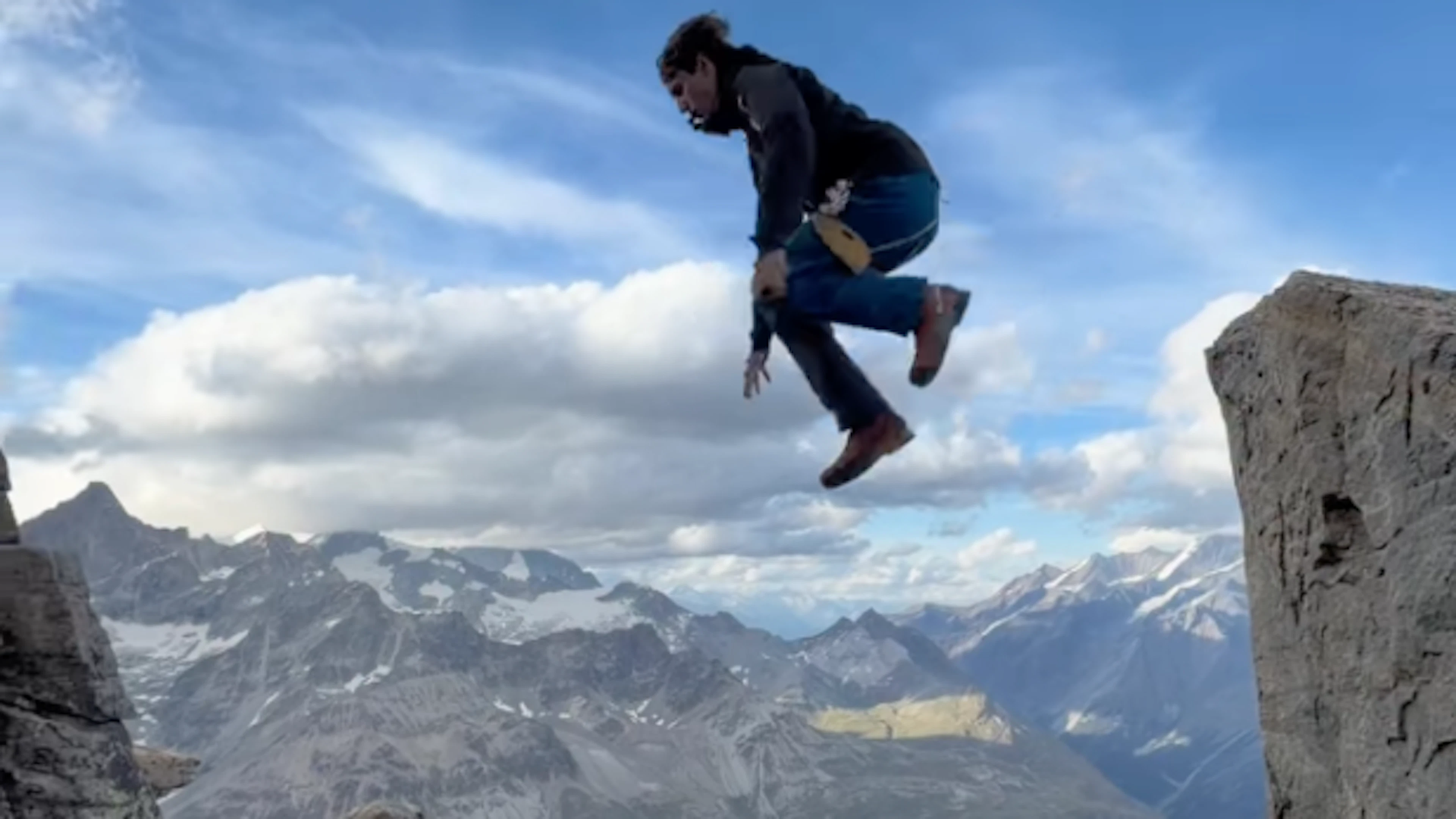 Parkour-Athlet empört mit riskanten Stunts am Matterhorn