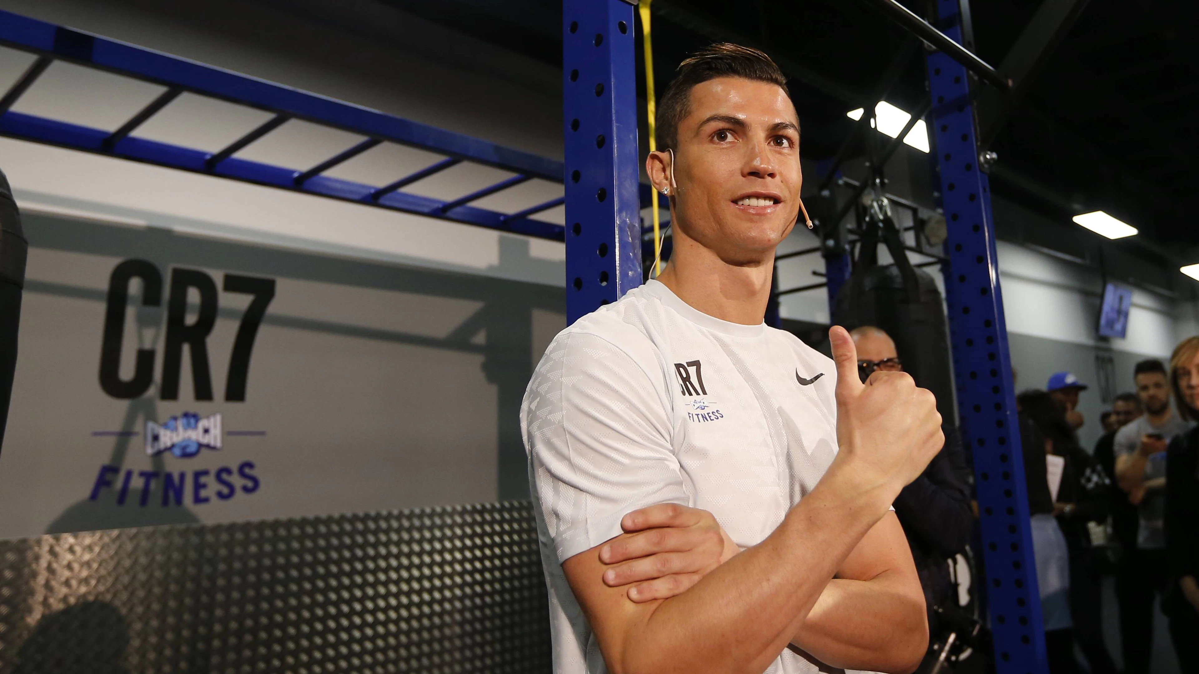Ecco perché Cristiano Ronaldo porta spesso lo smalto nero sulle unghie dei piedi