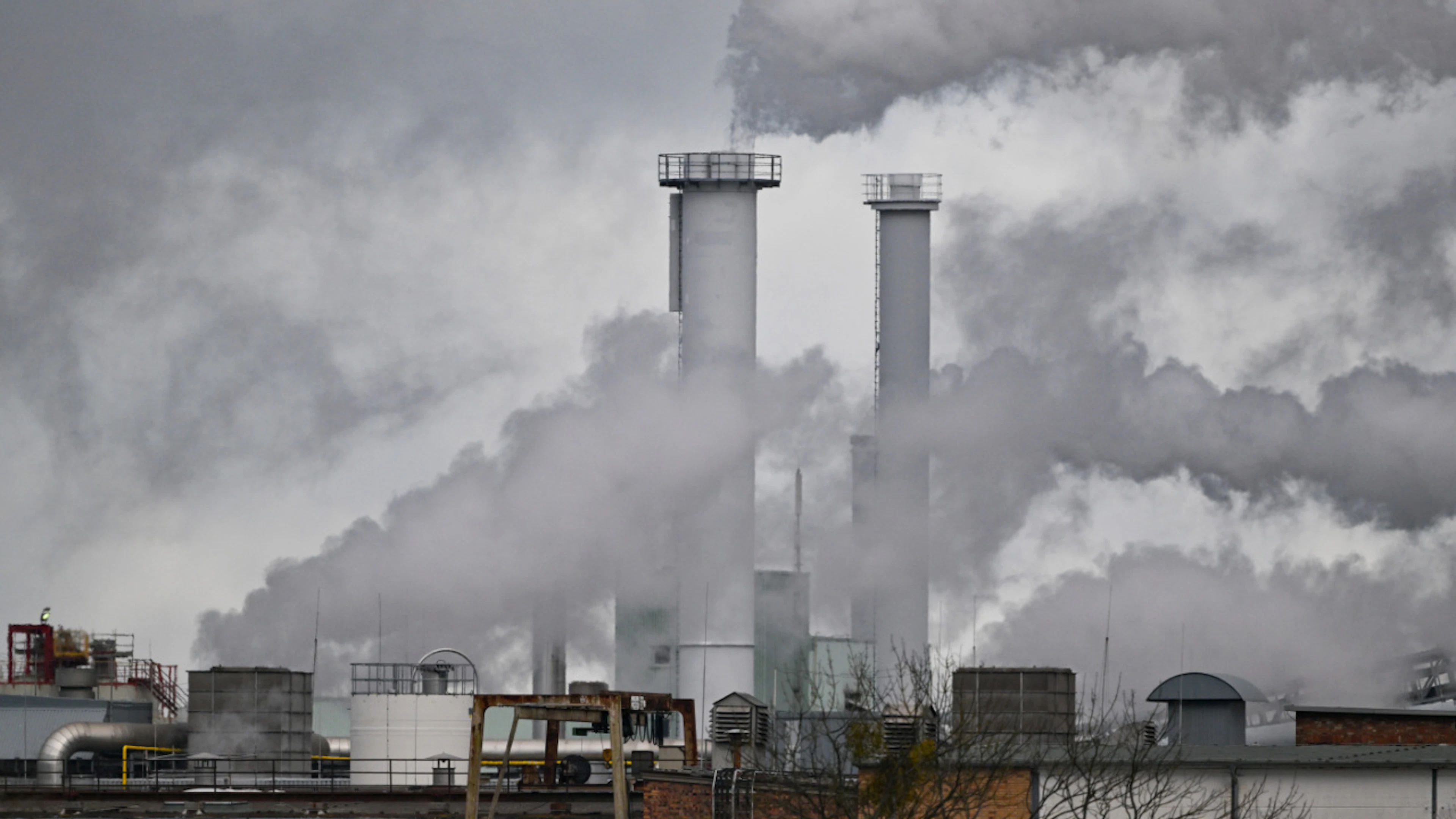The emissions trading system is intended to provide incentives for industry to reduce greenhouse gas emissions. (File photo)