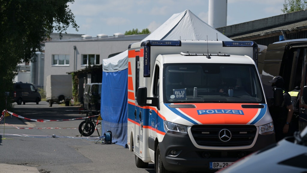 bluewin.ch - Illegal Lab - 30 Kilograms of Crystal Meth Seized Near Berlin