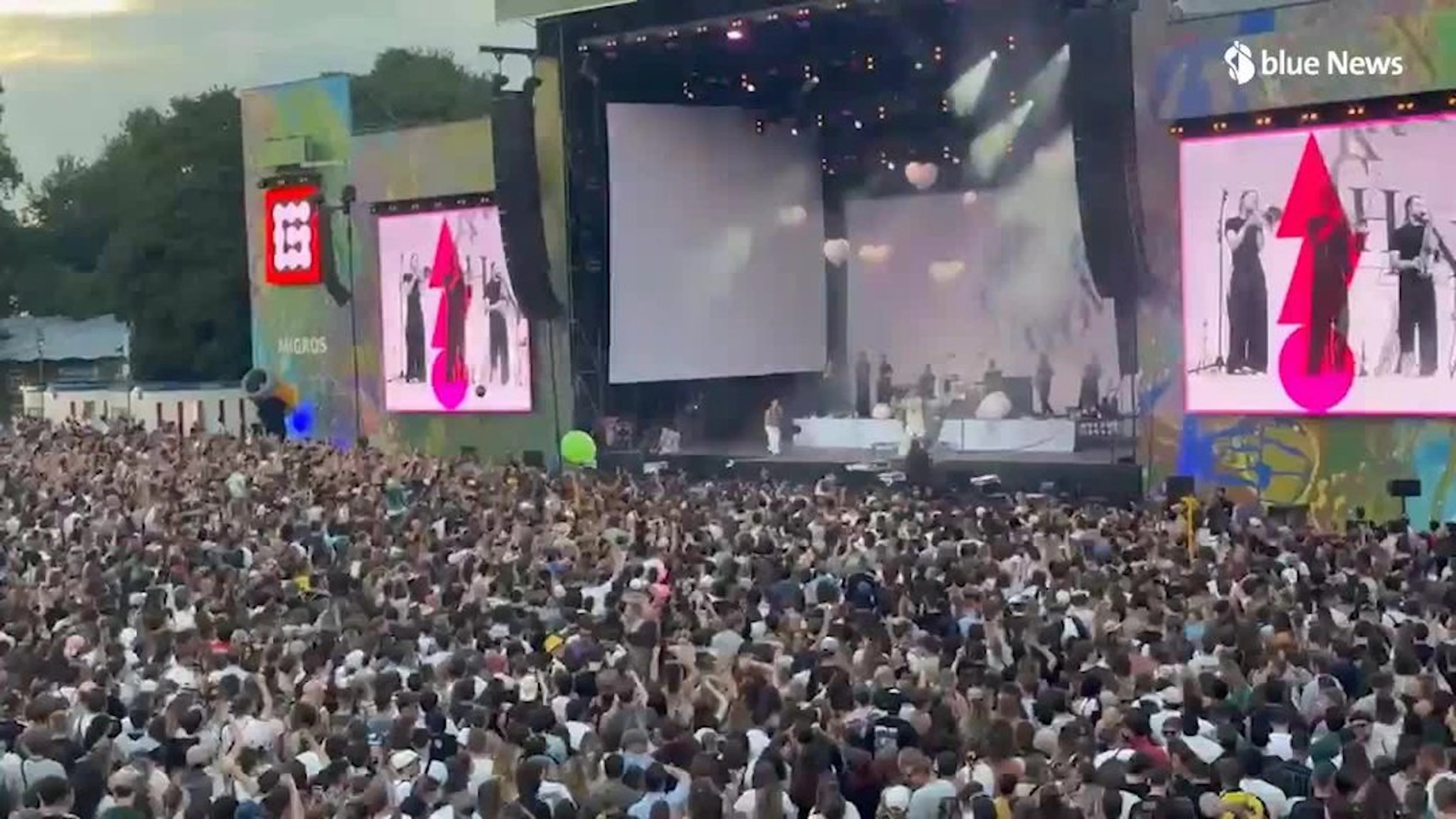 Lo & Leduc spielen endlich wieder einmal auf 858 Meter über Meer ein Konzert