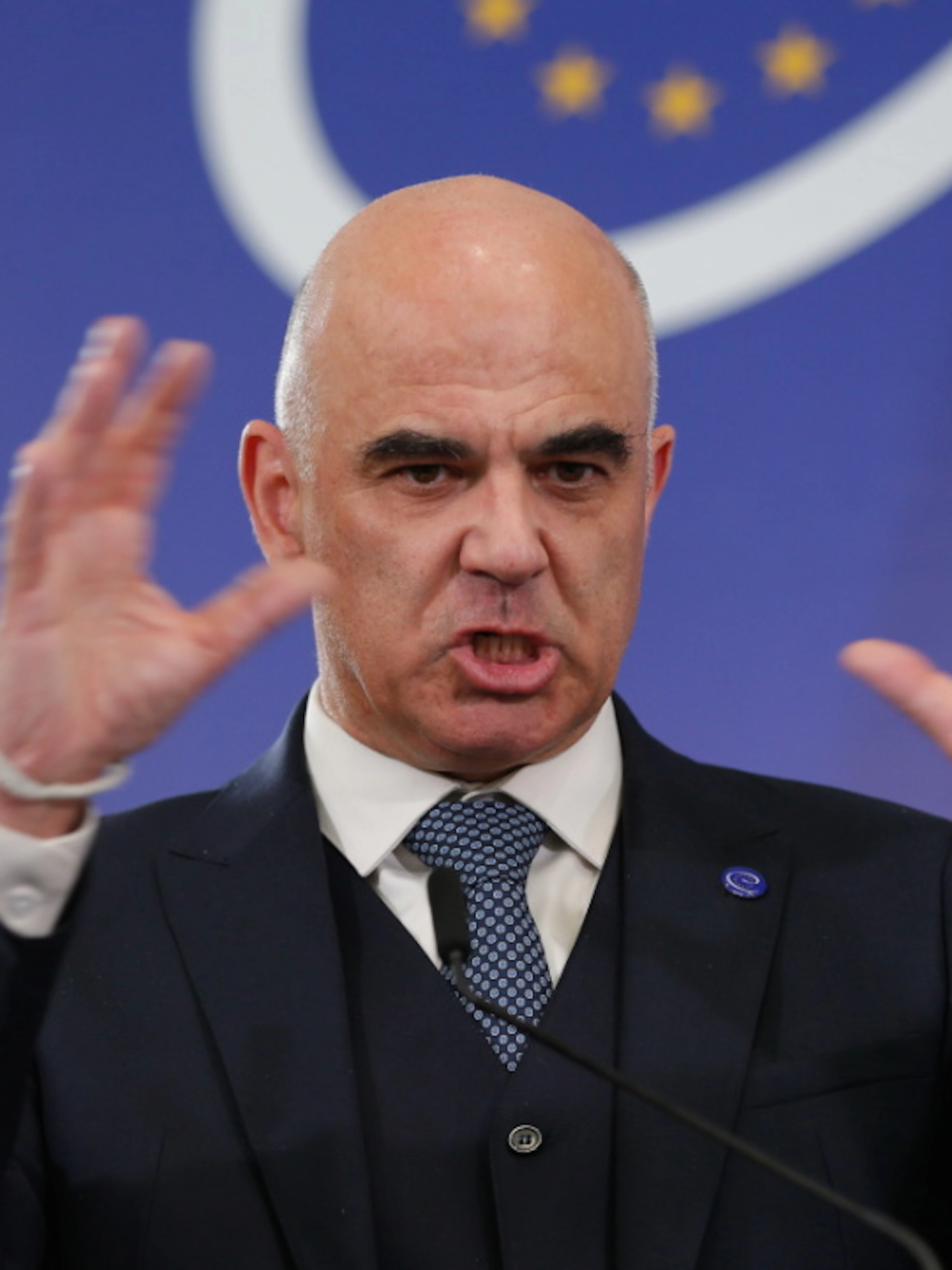 Alain Berset dénonce les ingérences politiques et interpelle la FIFA
