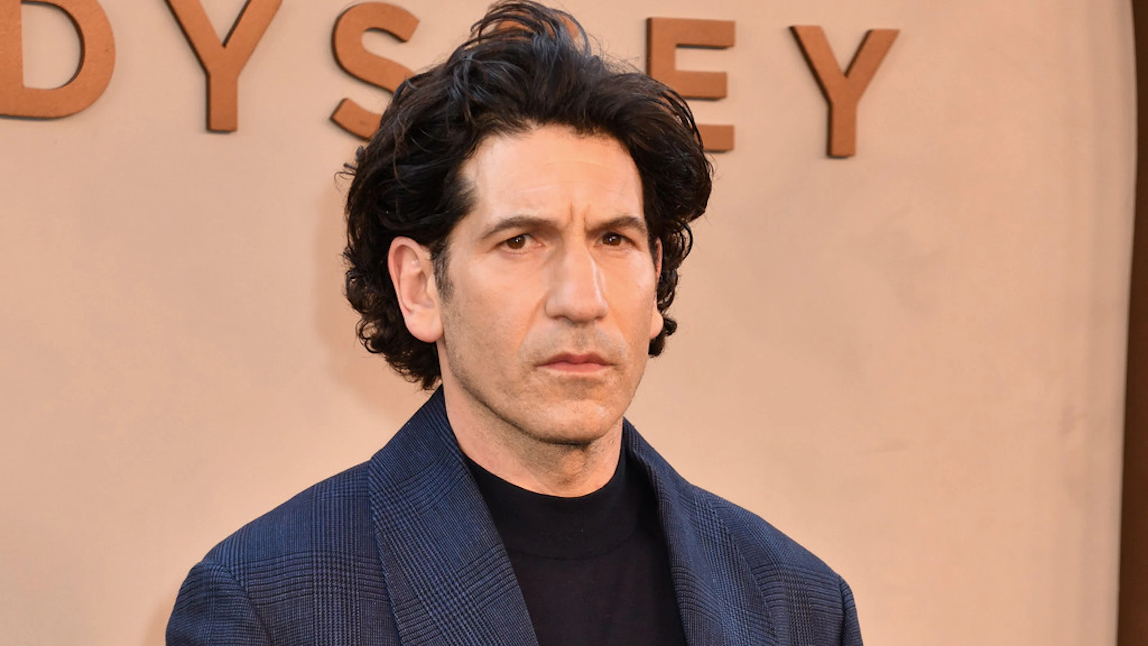Jon Bernthal difende Lupita Nyong'o dopo le polemiche sul casting di «Odissea»