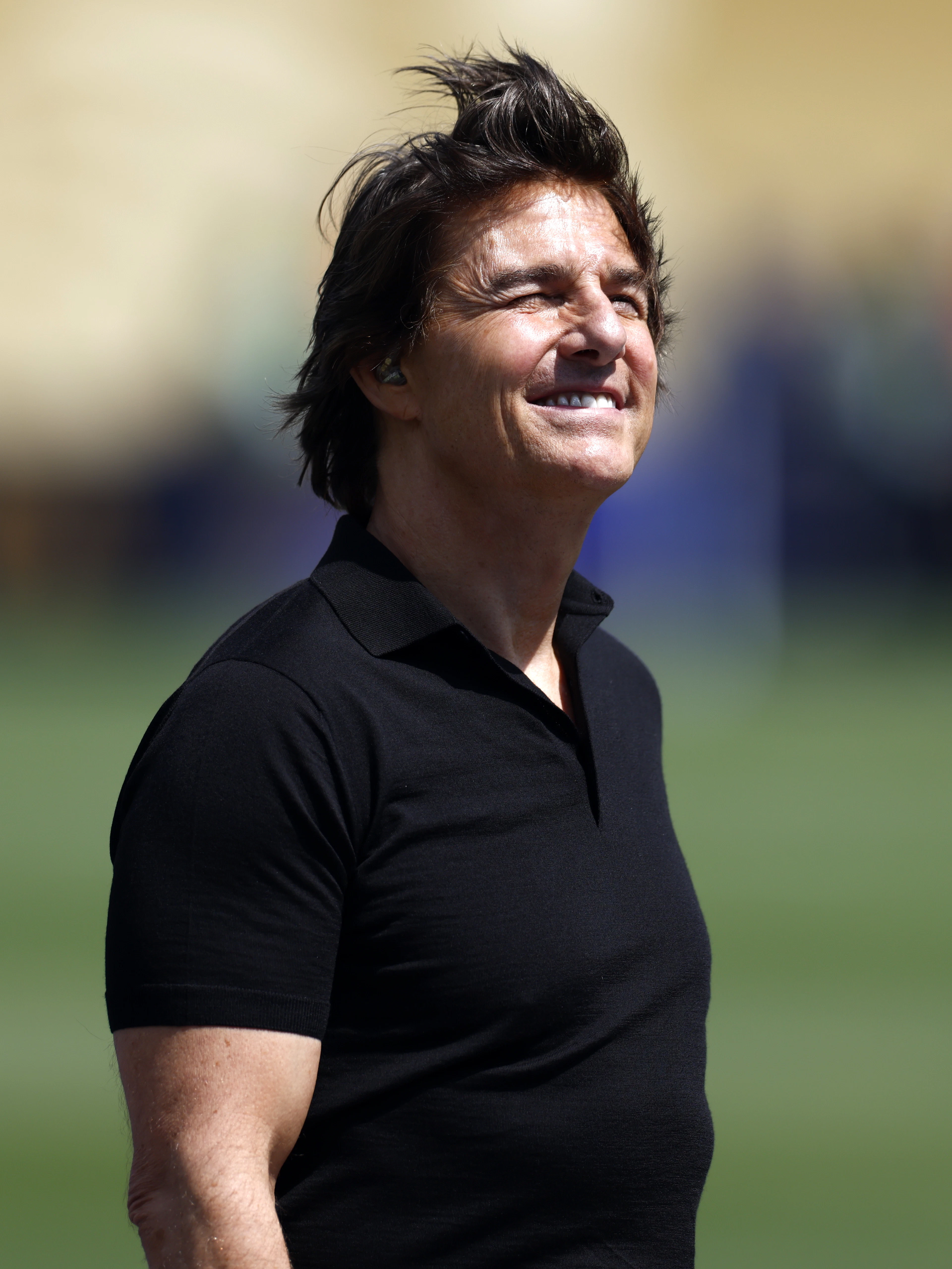 «Ma che ci fa Tom Cruise?»: lo show della finale scatena le critiche