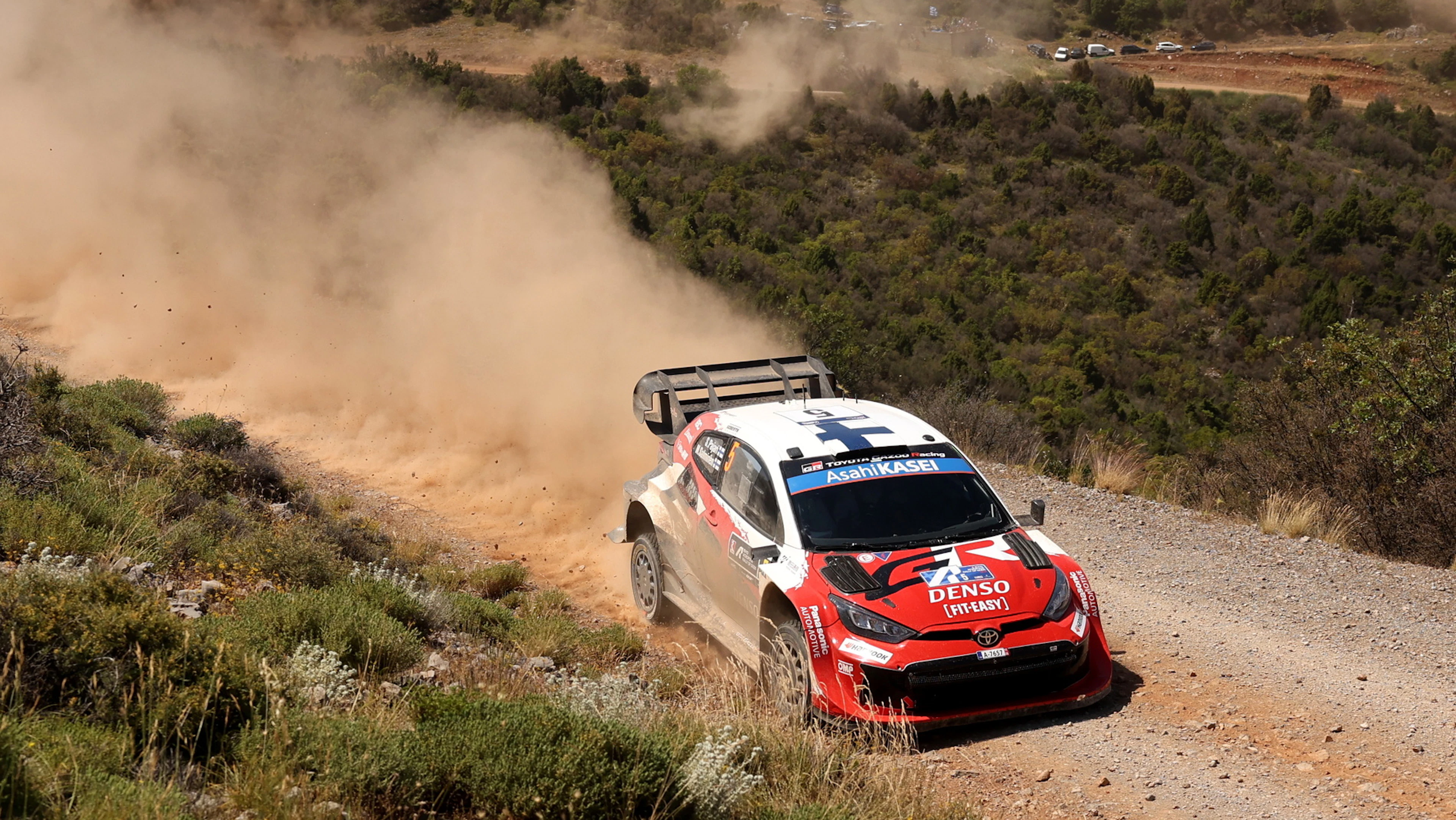 Sami Pajari impressionne et s'envole vers son premier triomphe en WRC
