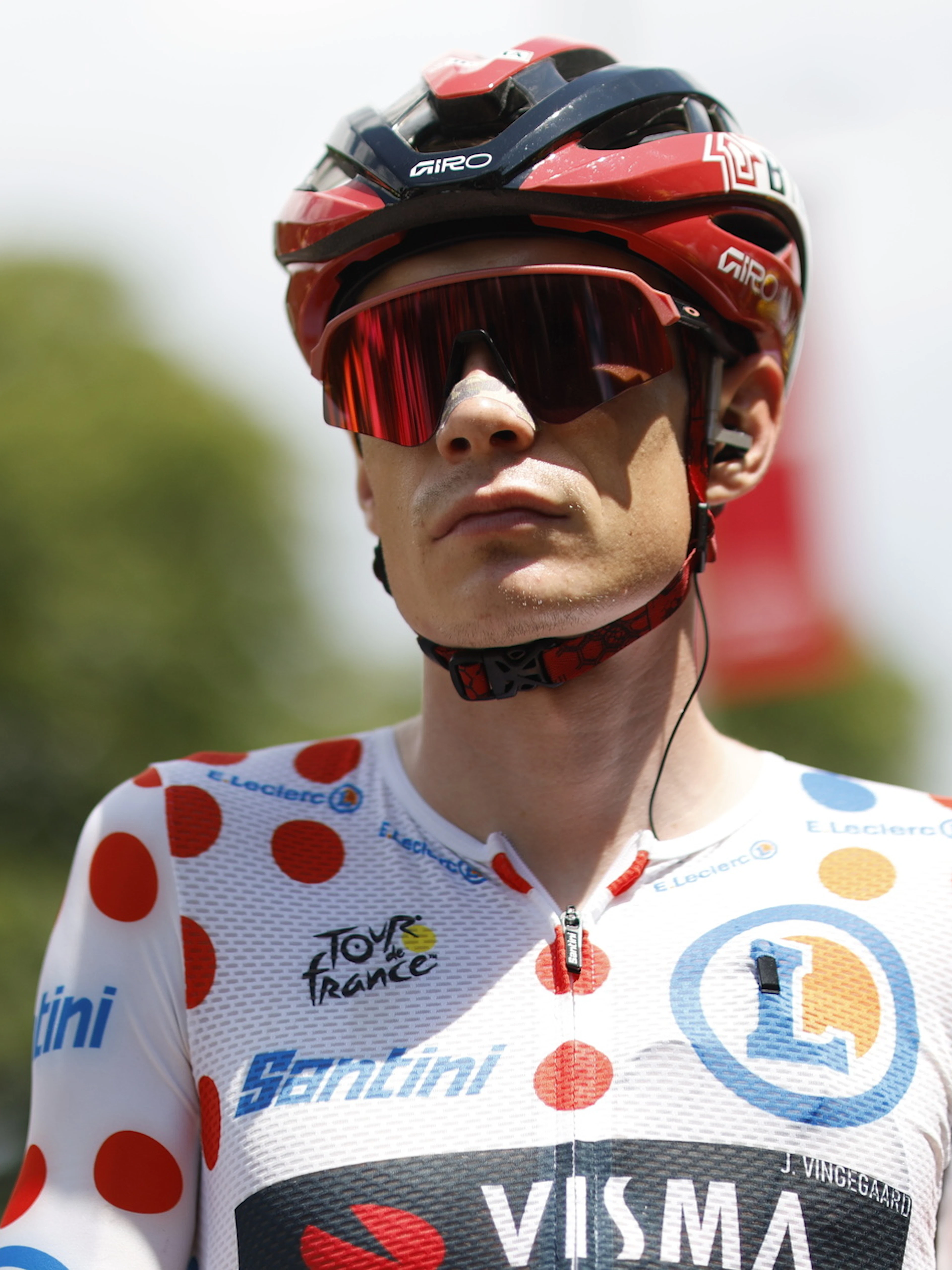 Sorpresa al Tour de France: Vingegaard cade ed è costretto a dare forfait
