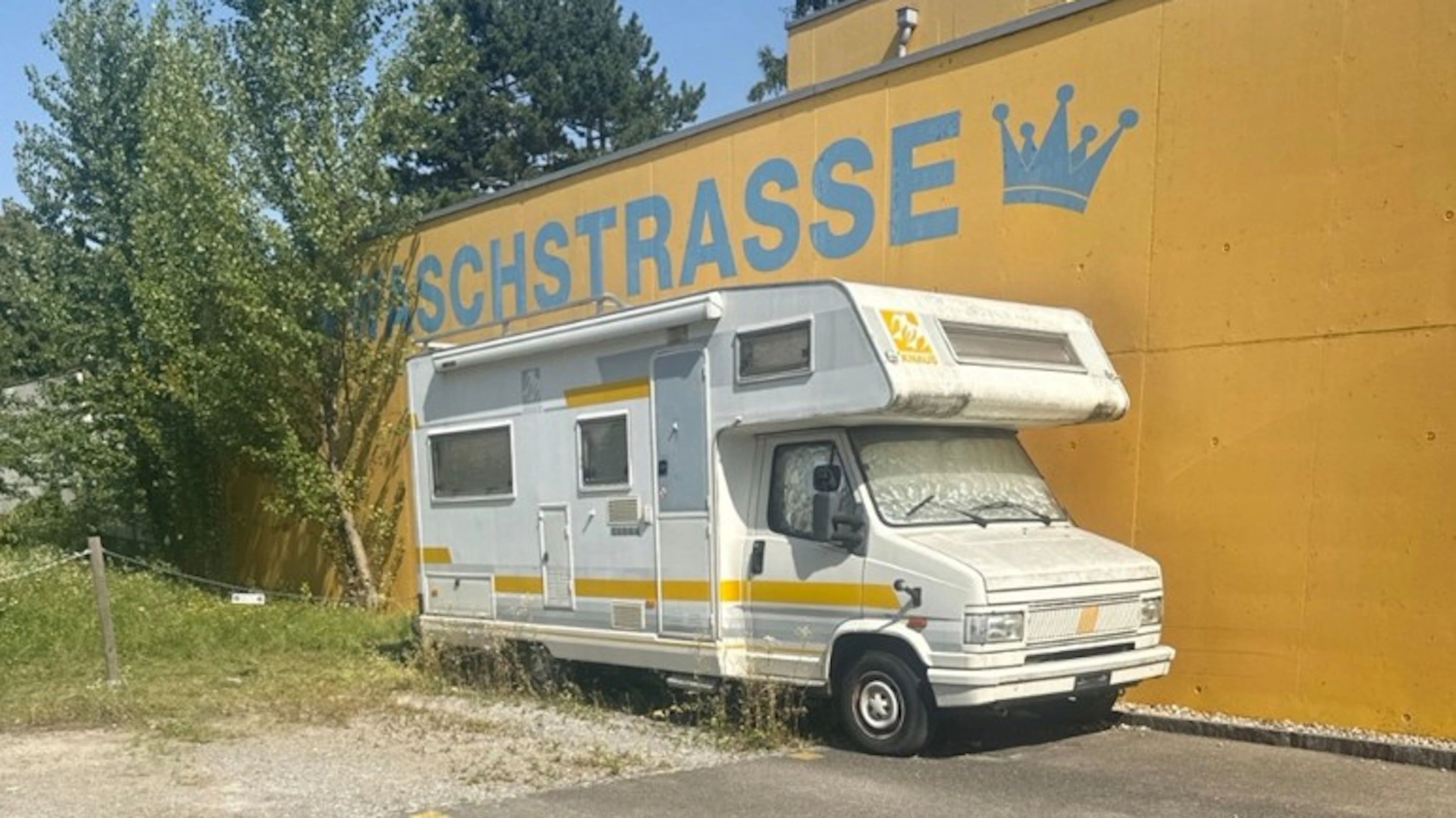 La polizia municipale di Winterthur mette all’asta un Fiat Ducato a un franco su Ricardo