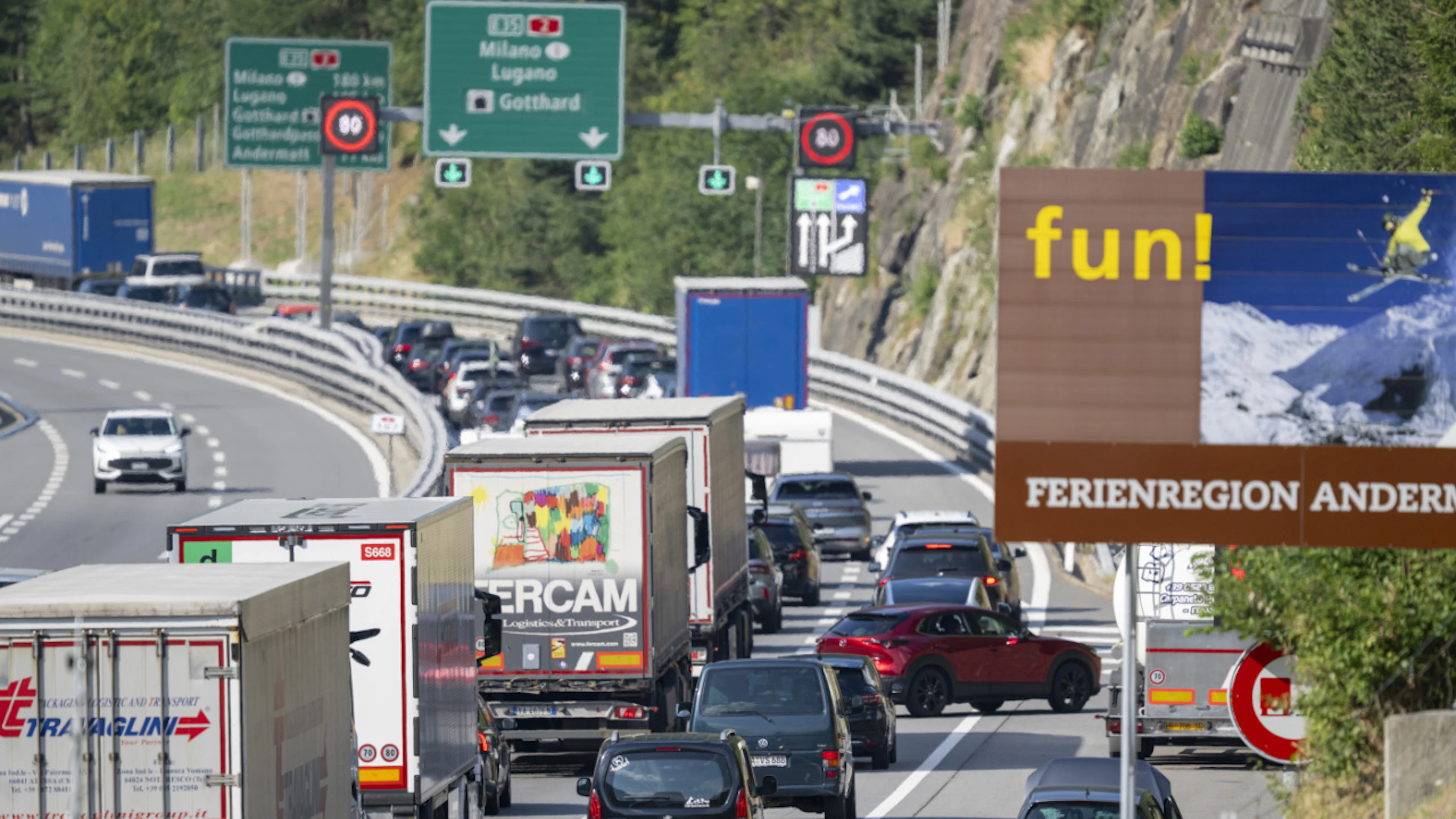Bouchon de 10 km au tunnel du Gothard