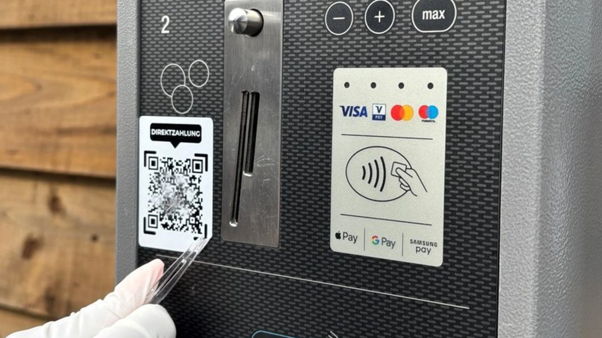 Zug Police Remove Counterfeit QR Codes from Parking Meters