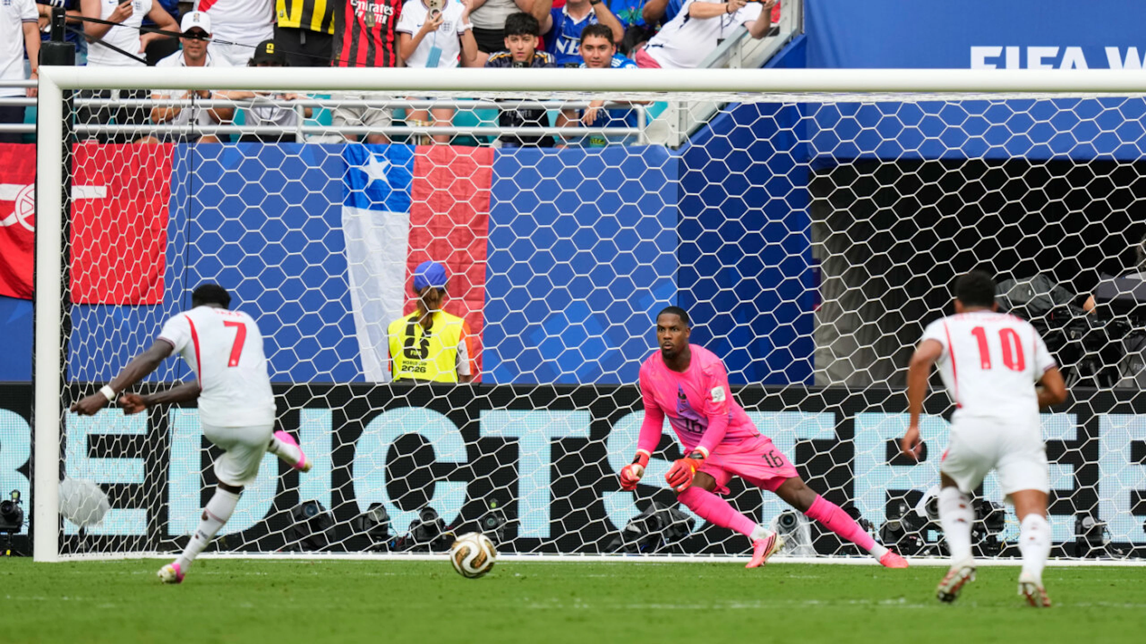 The third-place game, with ten goals (6–4 for England), was the highest-scoring match of the tournament