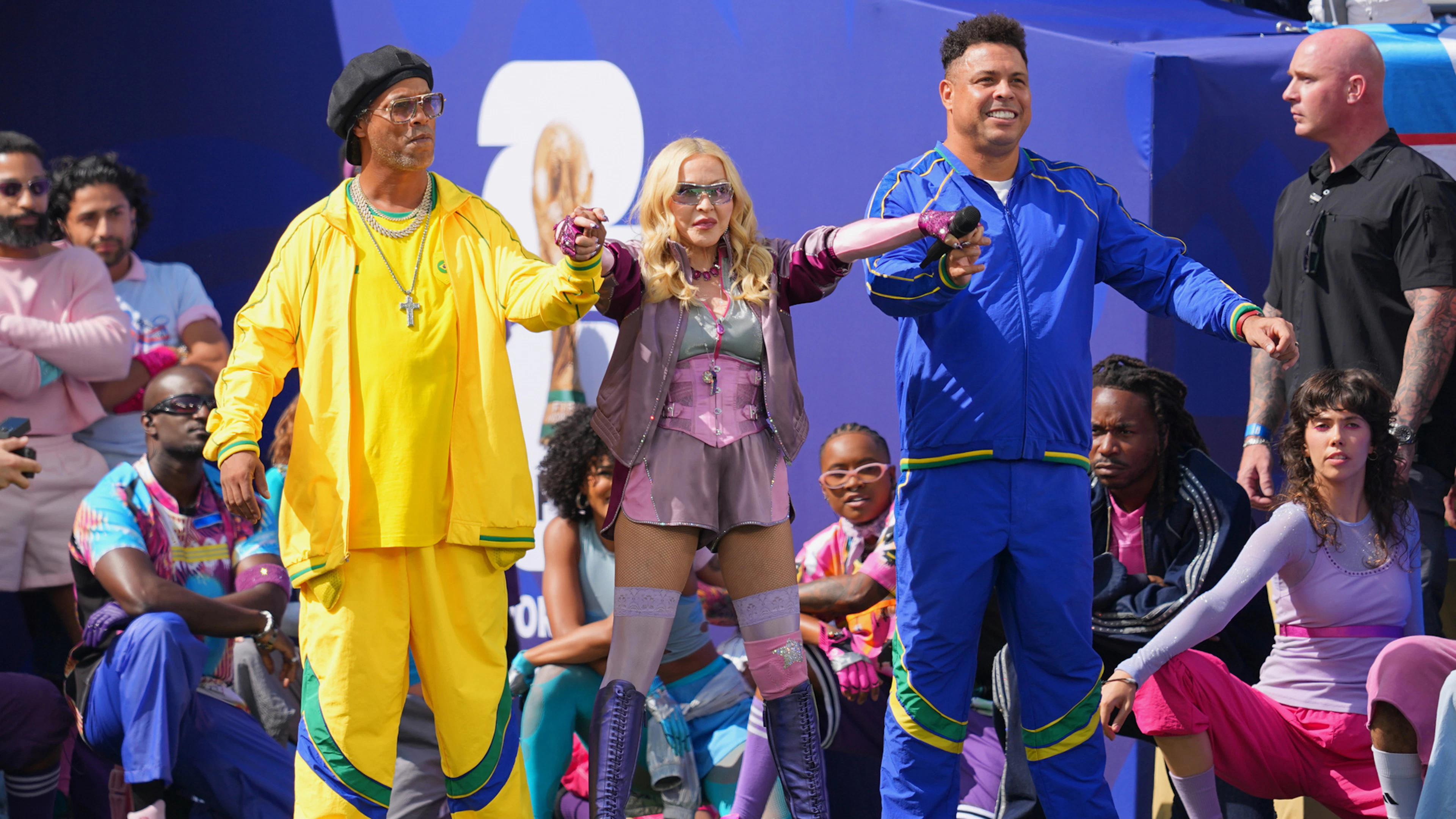 Madonna fährt mit Ronaldo und Ronaldinho ein – so lief die erste WM-Halbzeitshow