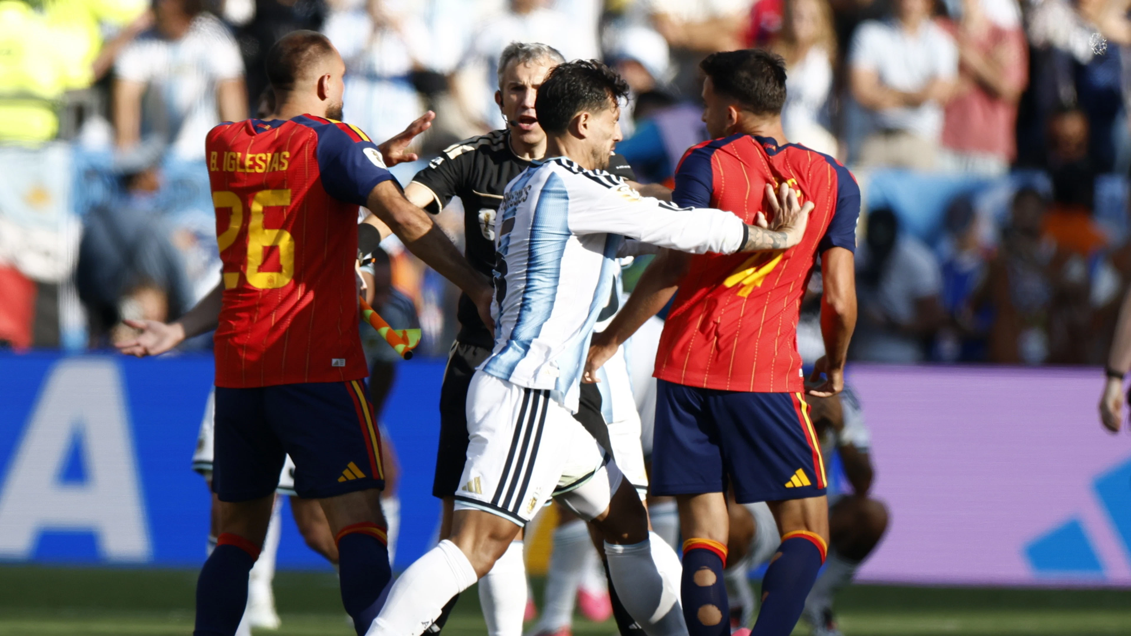 La FIFA apre un procedimento disciplinare contro l’Argentina dopo la finale