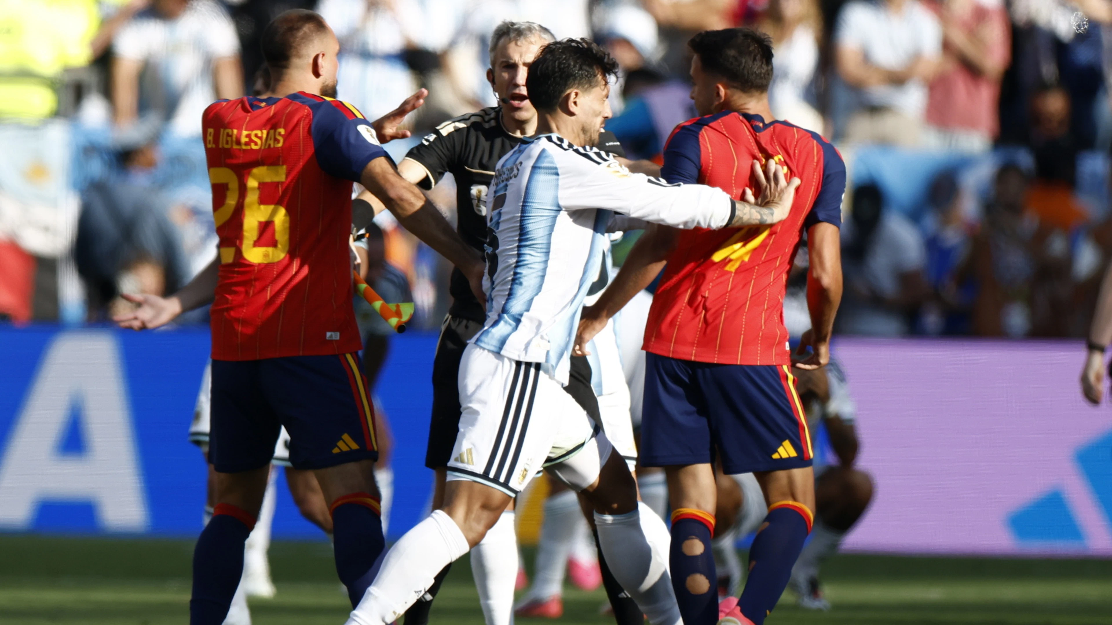 Le geste de Leandro Paredes (5) ne devrait pas rester sans conséquence.