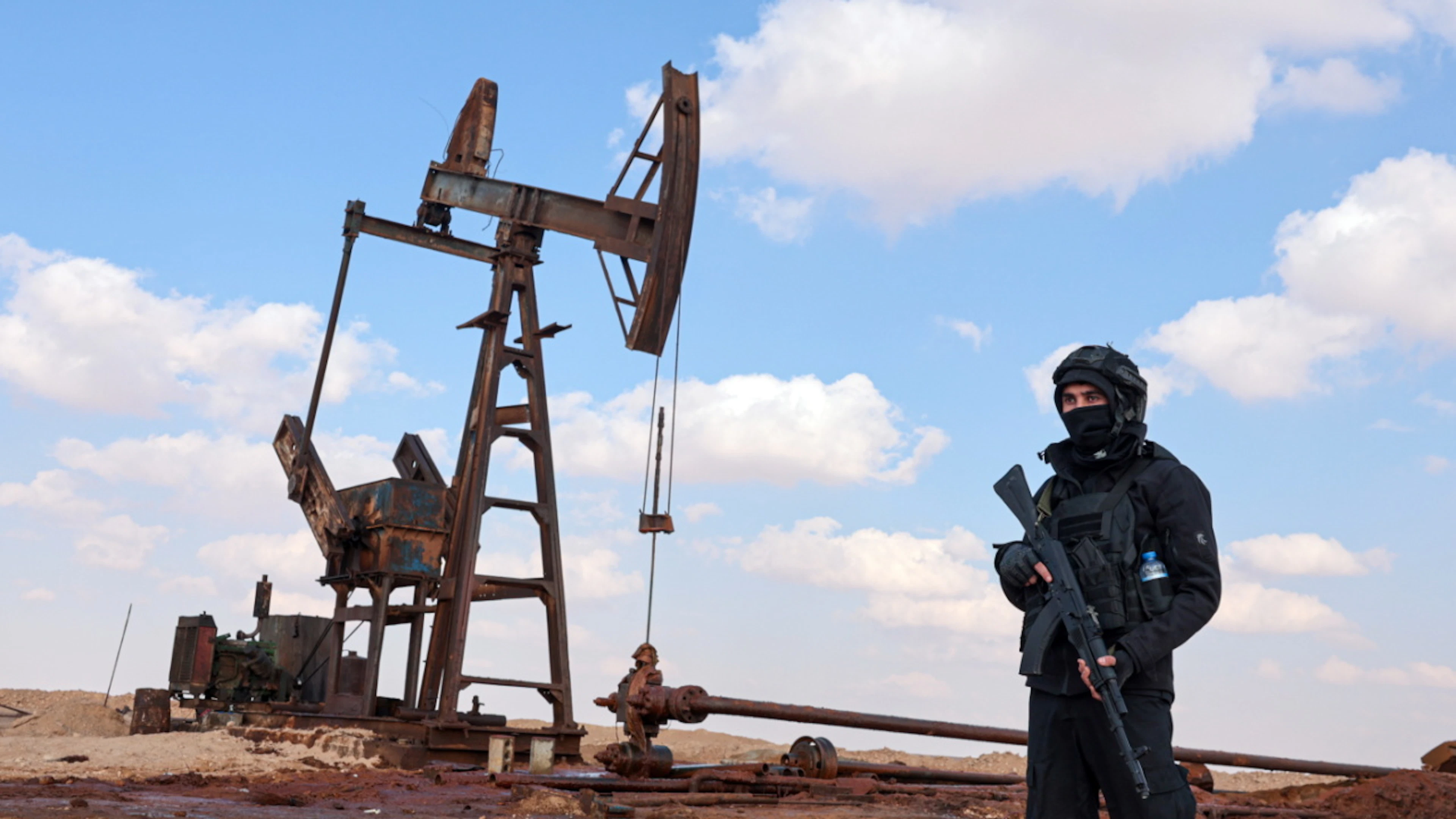 Lundi matin, le baril de Brent montait de 2,62% à 90,41 dollars, après un pic à 91,42 dollars (vers 00h30 lundi), marquant un plus haut depuis le 11 juin (archives).