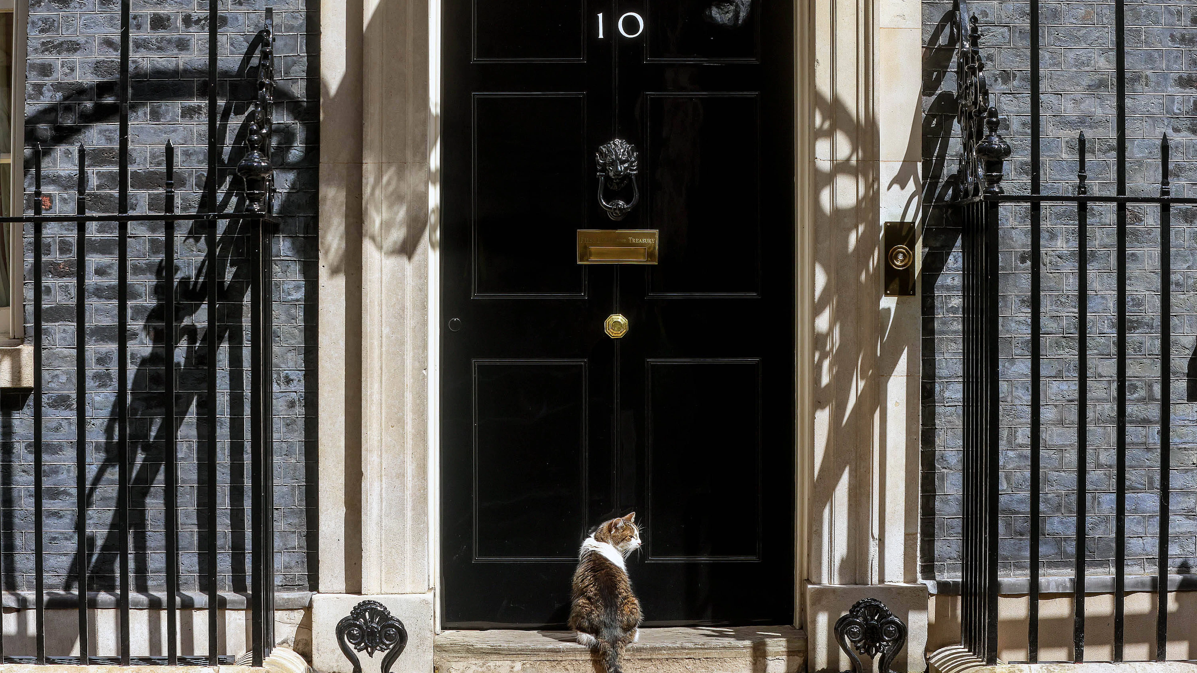 Andy Burnham prend Downing Street et promet des «changements profonds»