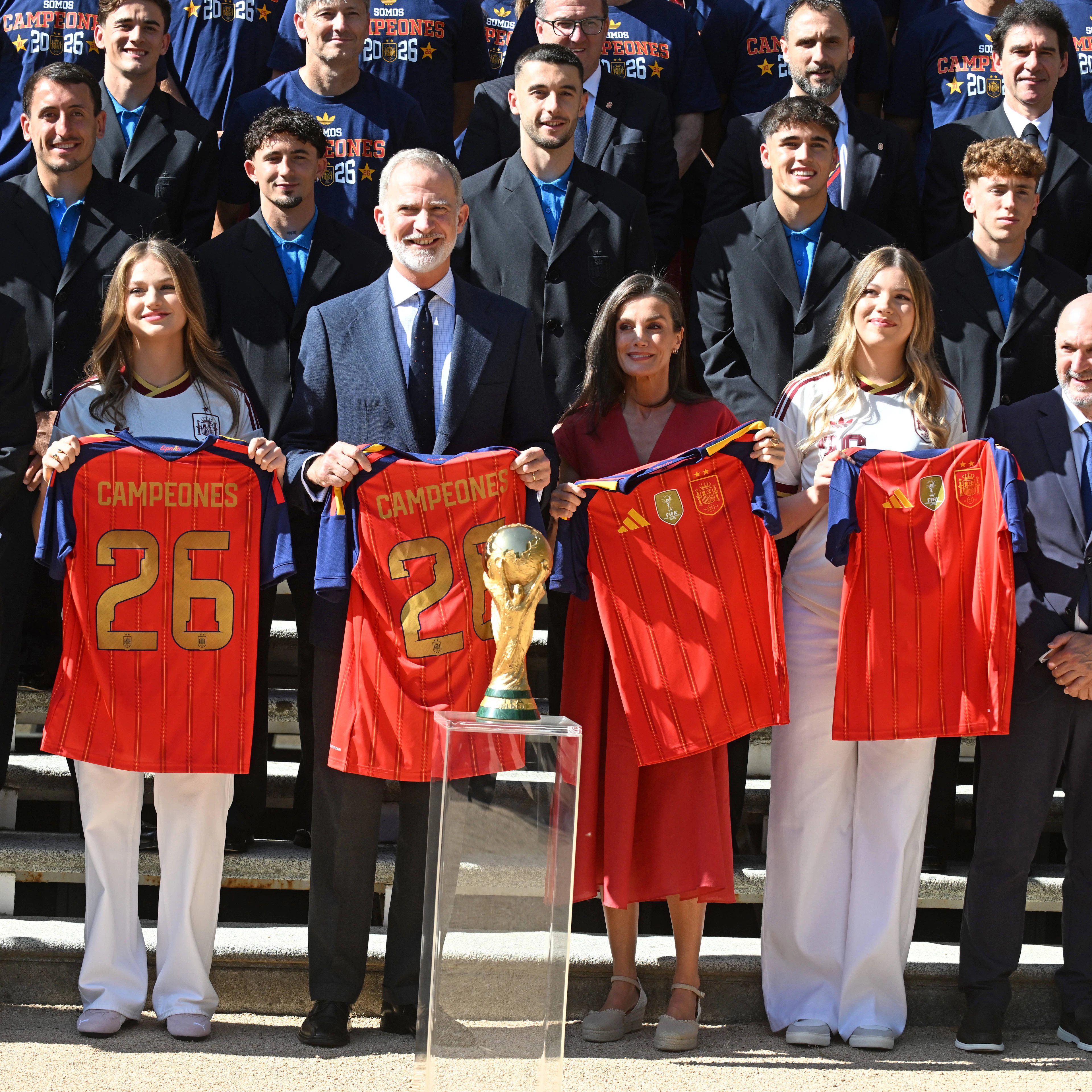 Spaniens König Felipe gratuliert den Fussball-Weltmeistern