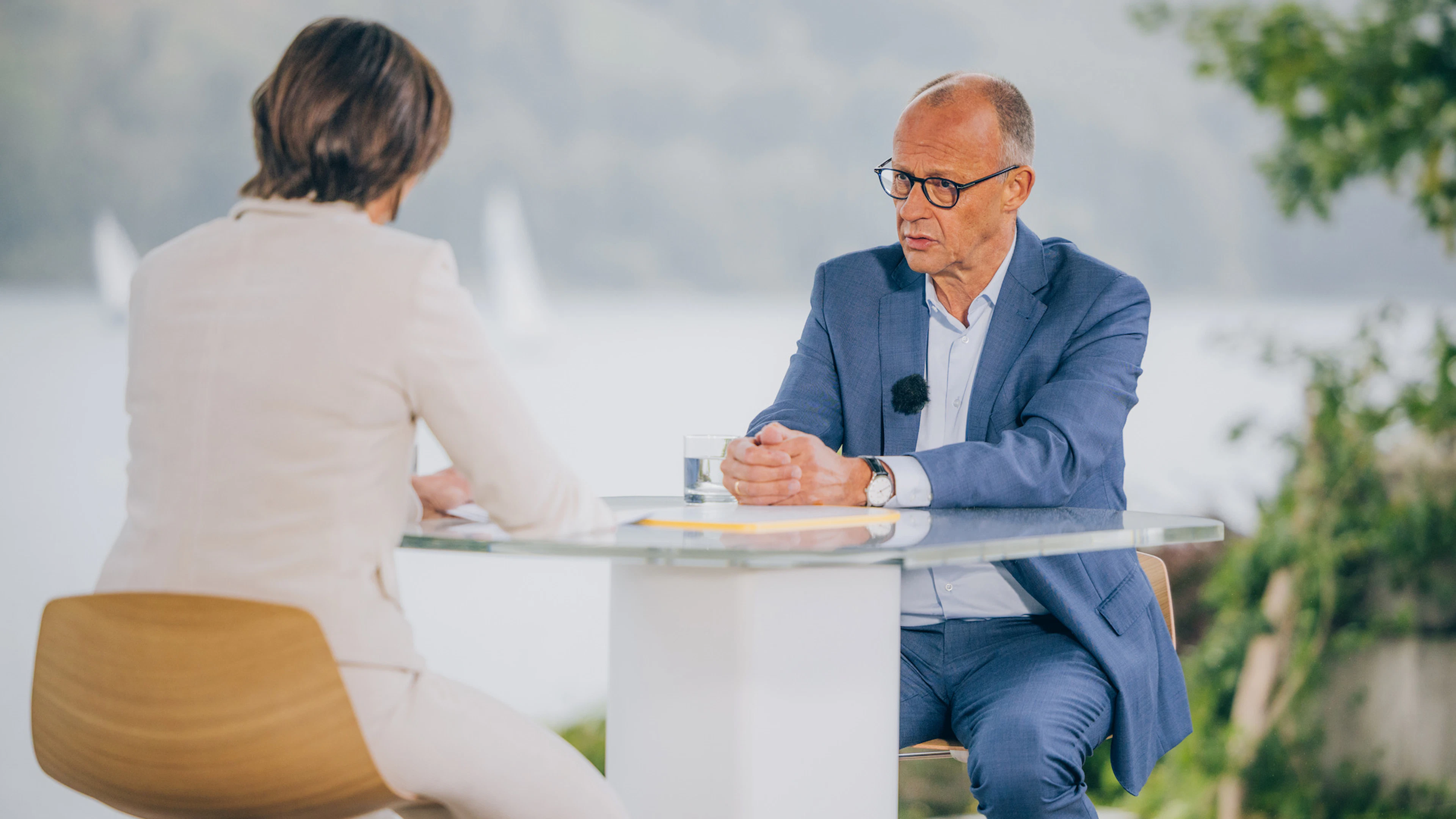 Merz nimmt die Schweiz zum Vorbild – und verwendet falsche Zahlen