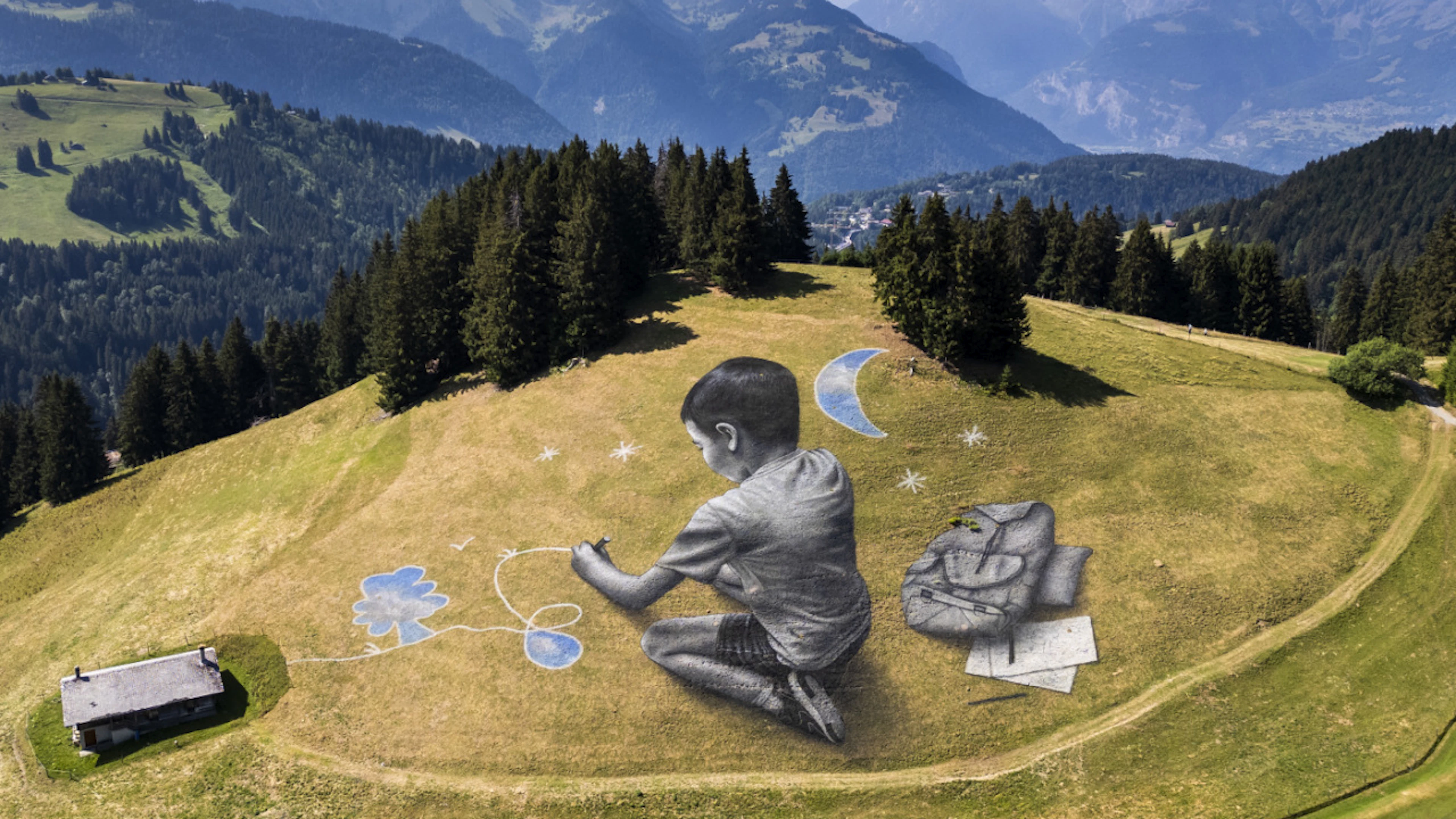 L'arte di Saype vista dal cielo