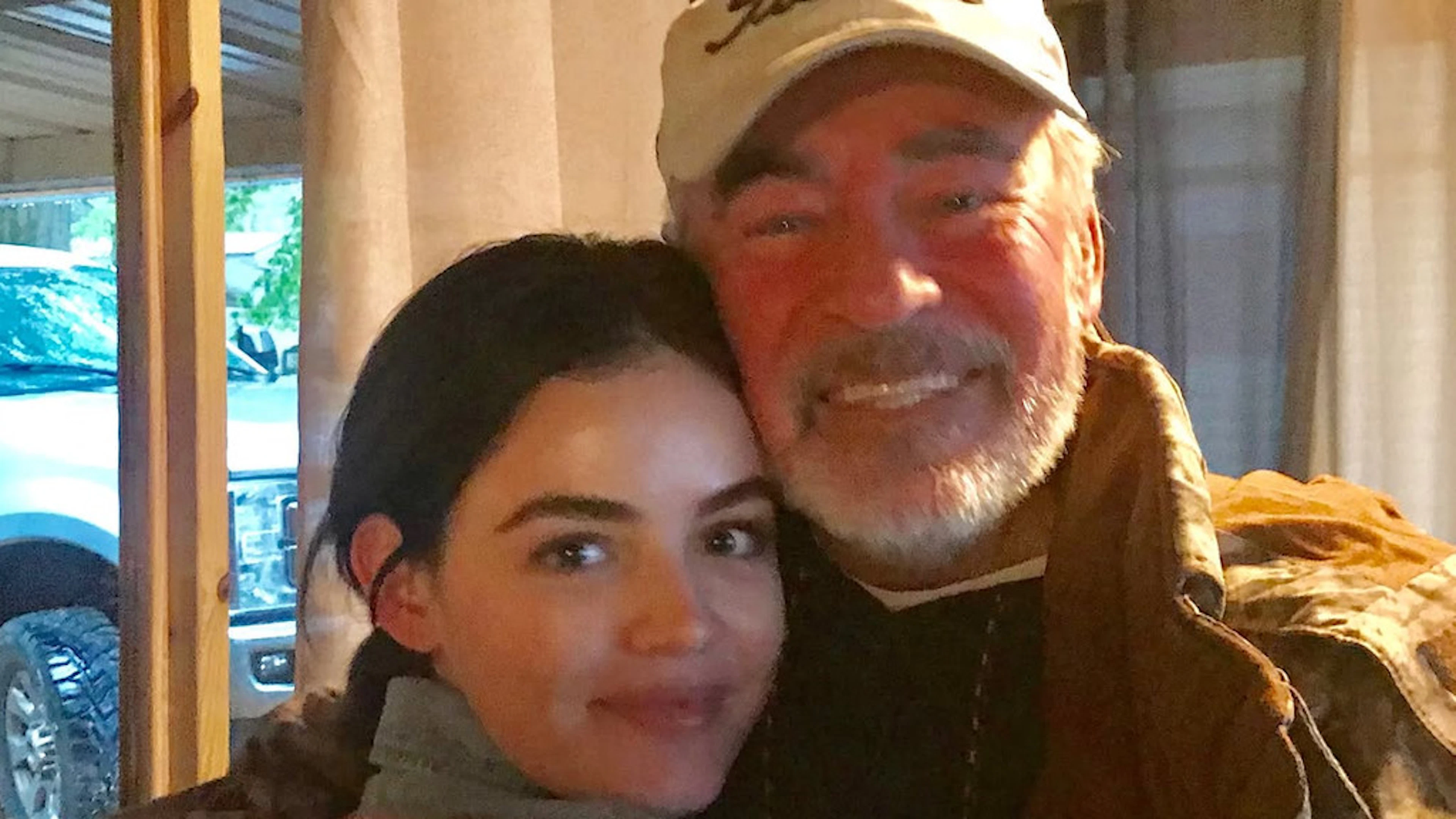 Le message émouvant de Lucy Hale, qui pleure la mort de son père
