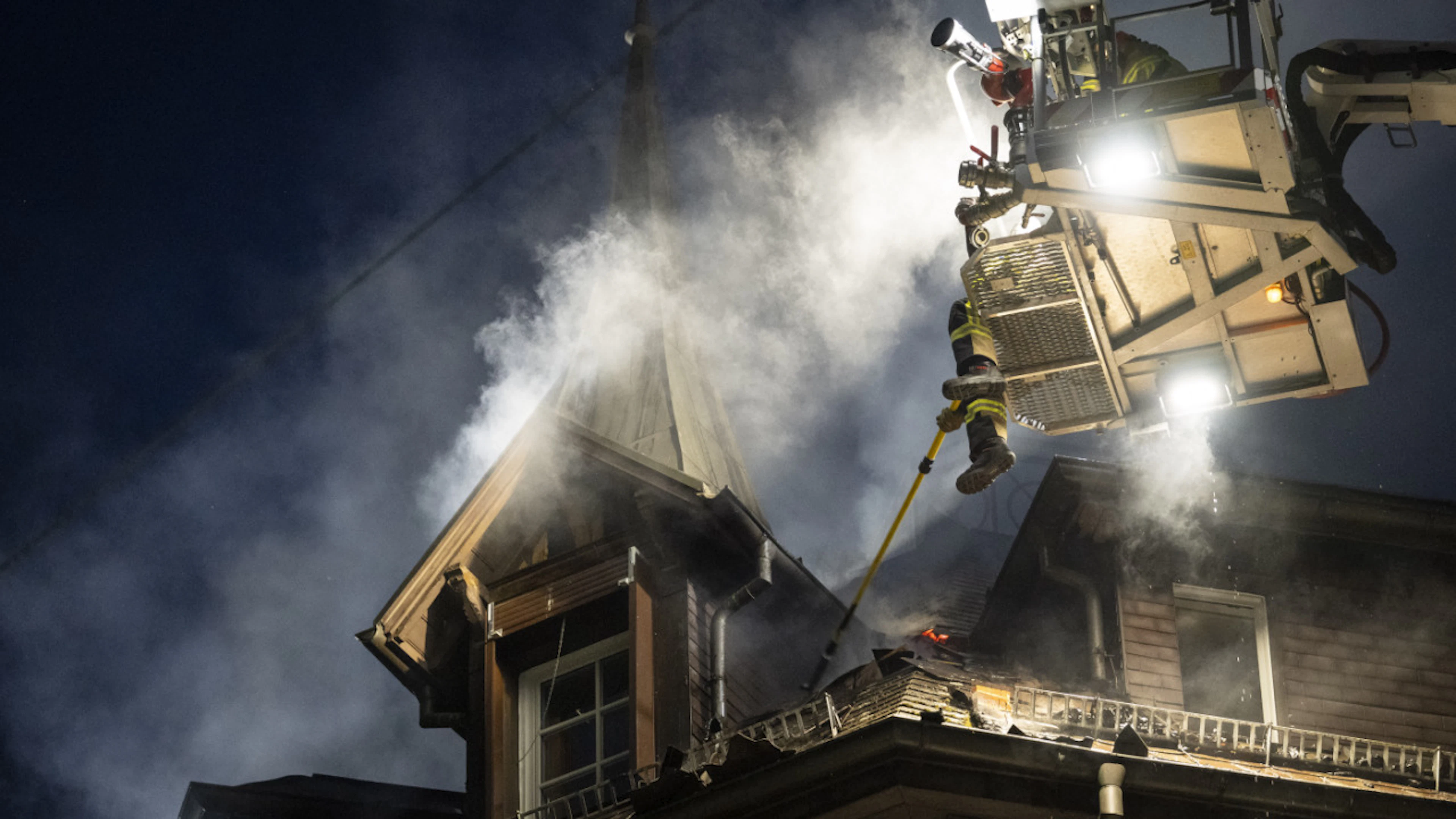 Hôtel sinistré à Lucerne : transformateur à l'origine du feu
