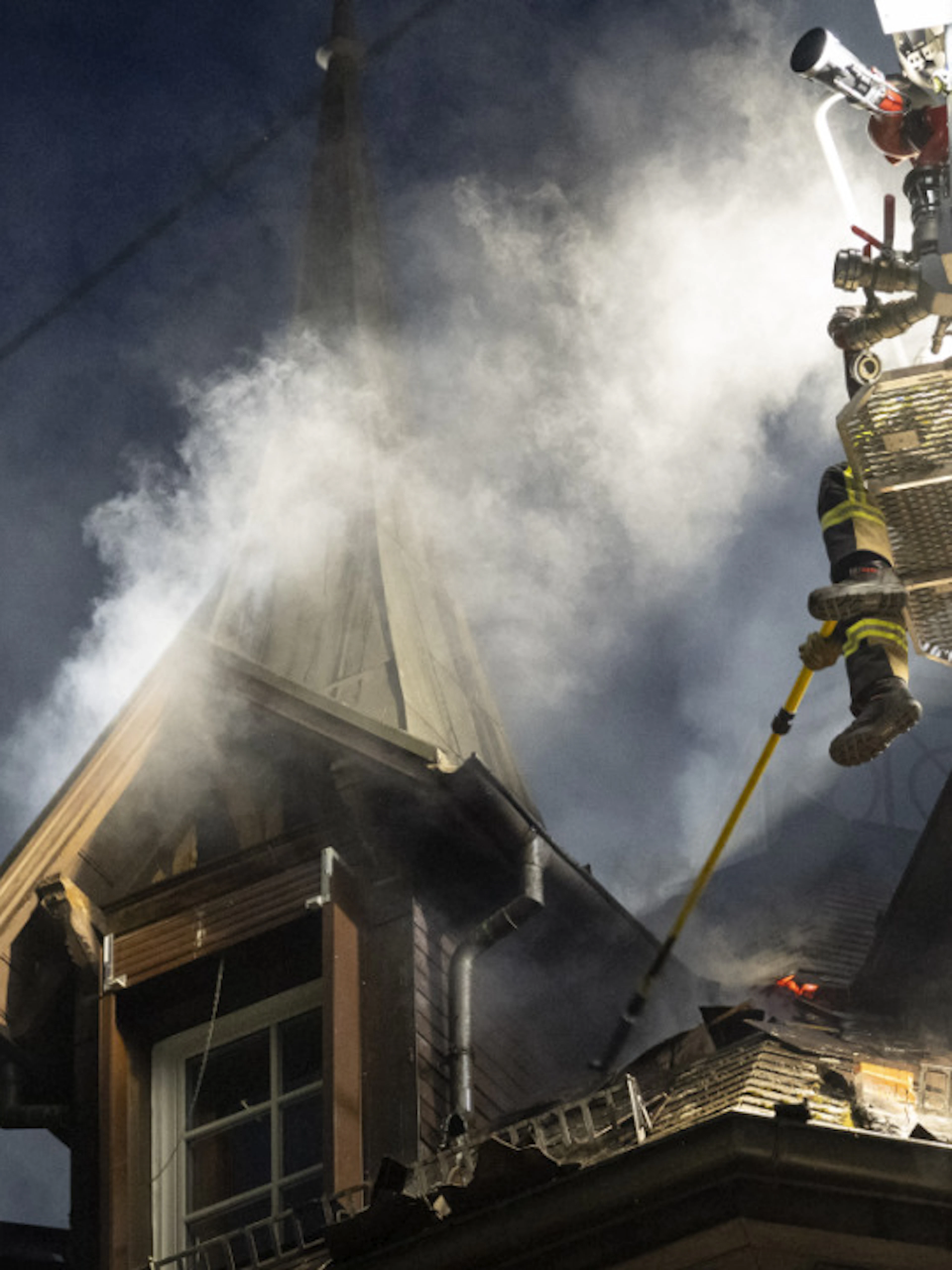 Hôtel sinistré à Lucerne : transformateur à l'origine du feu