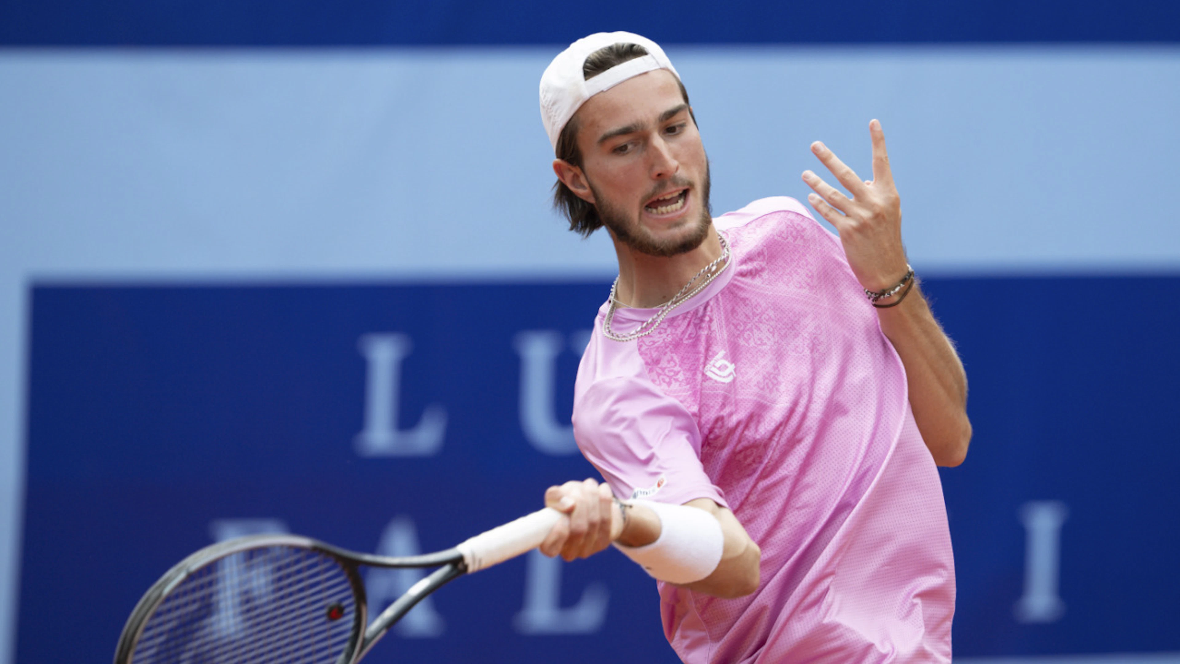 Kilian Feldbausch really goes for it with his forehand