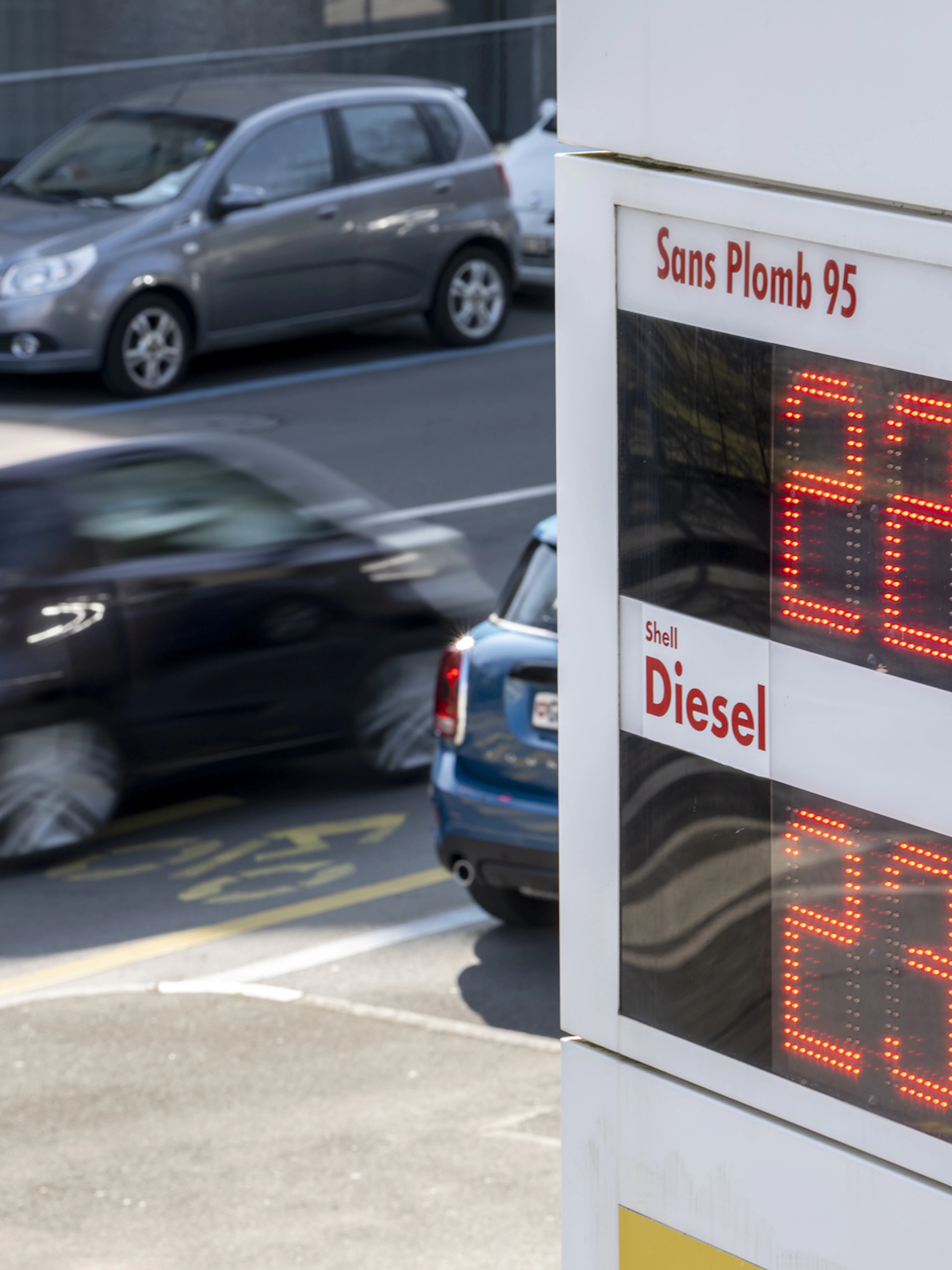 Prix de l'essence: y a-t-il une entente secrète entre les stations-service ?