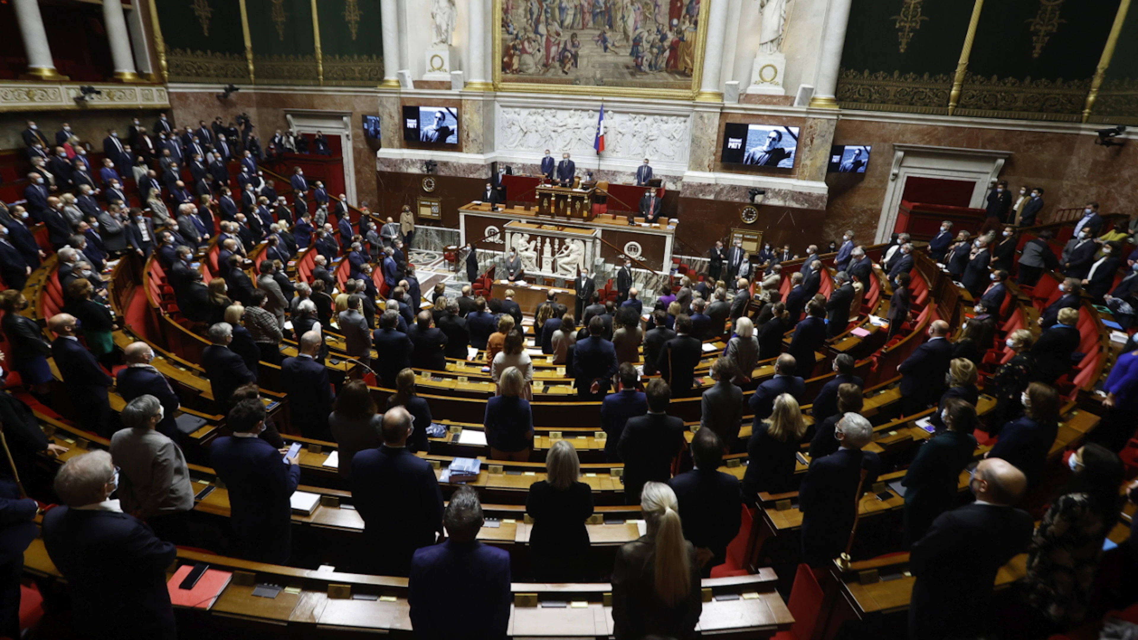 L’Assemblée adopte la perpétuité pour les violeurs en série d’enfants