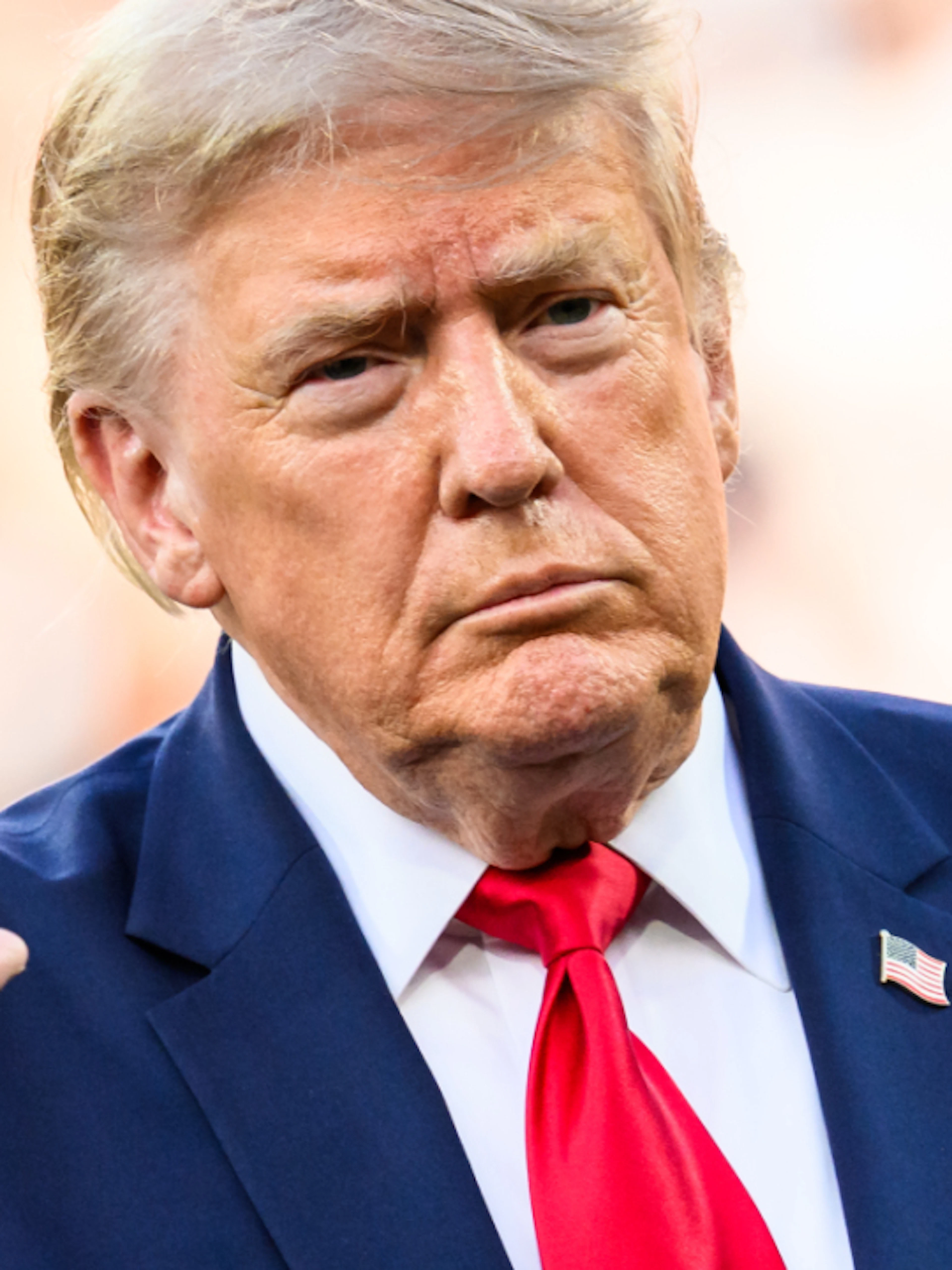 Zu Kriegsbeginn gab Trump 4 Versprechen – das ist aus ihnen geworden