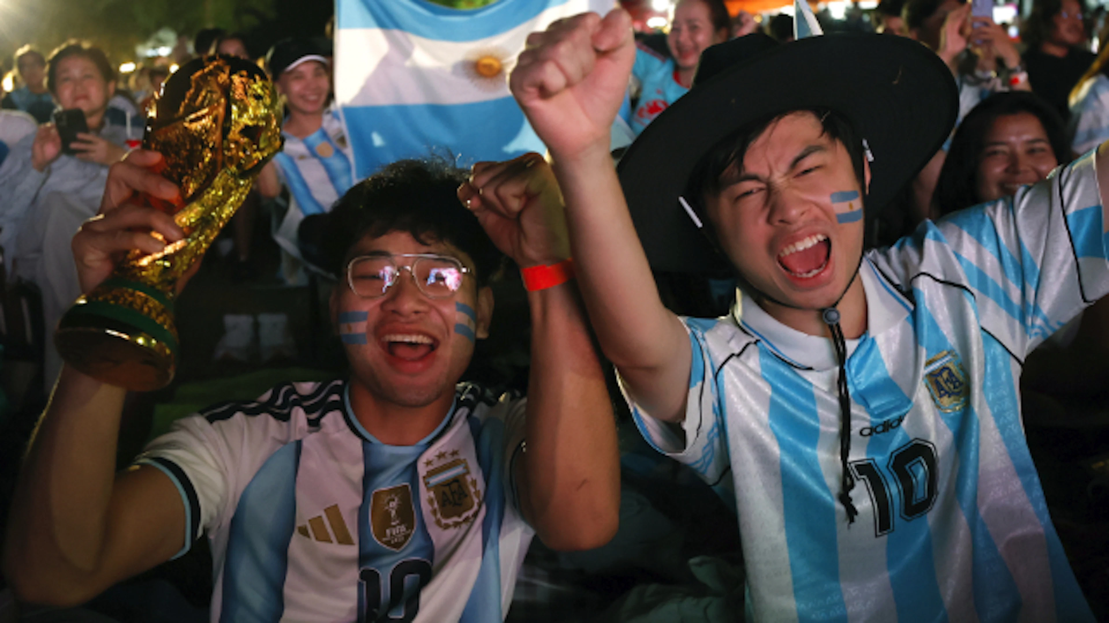 Argentinien-Fans werden von Pilot getäuscht – und glauben, dass sie Weltmeister sind