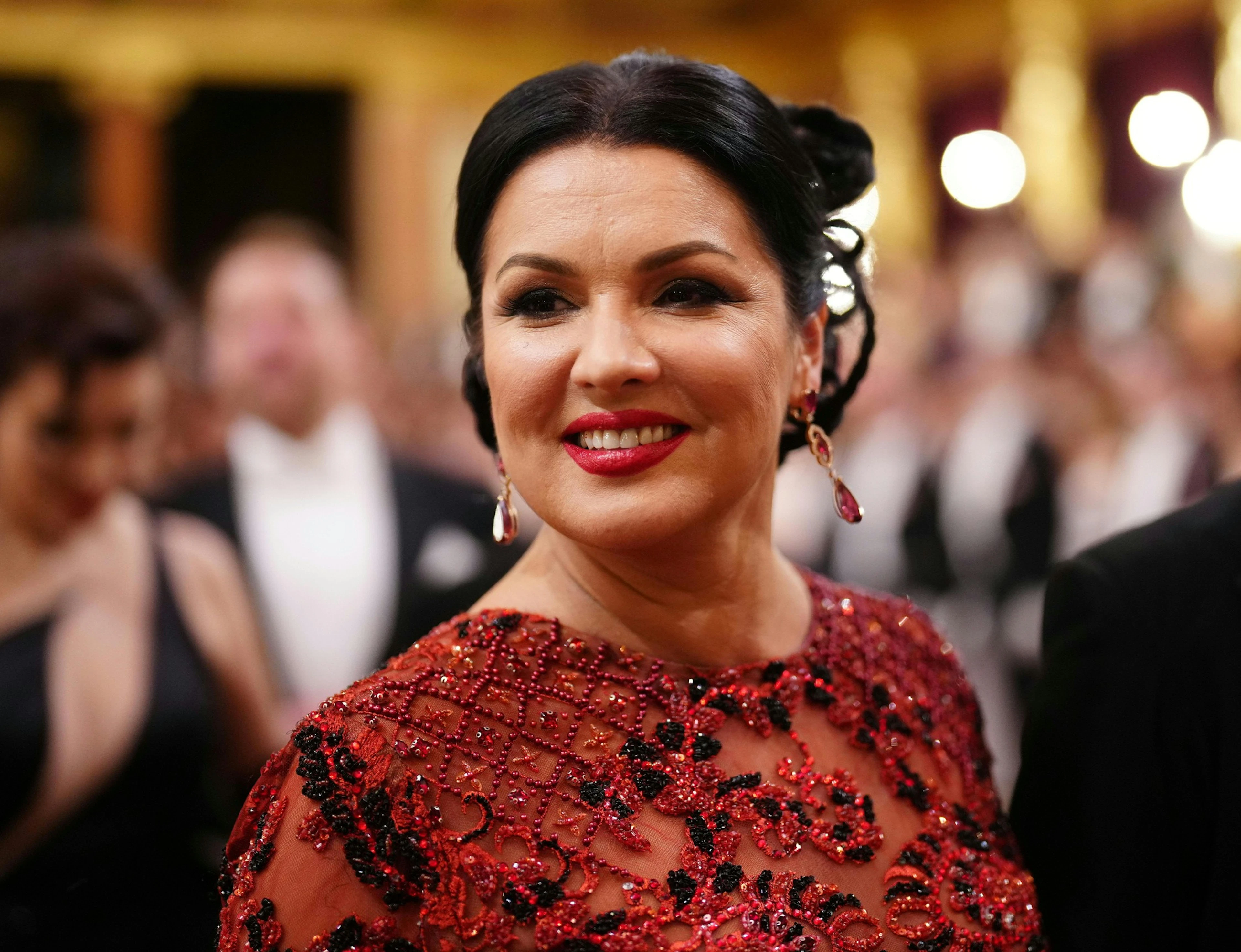 Anna Netrebko is back: Following her surprise retirement in early July, the Russian-Austrian opera star speaks for the first time about her health-related hiatus and her planned return to the stage.