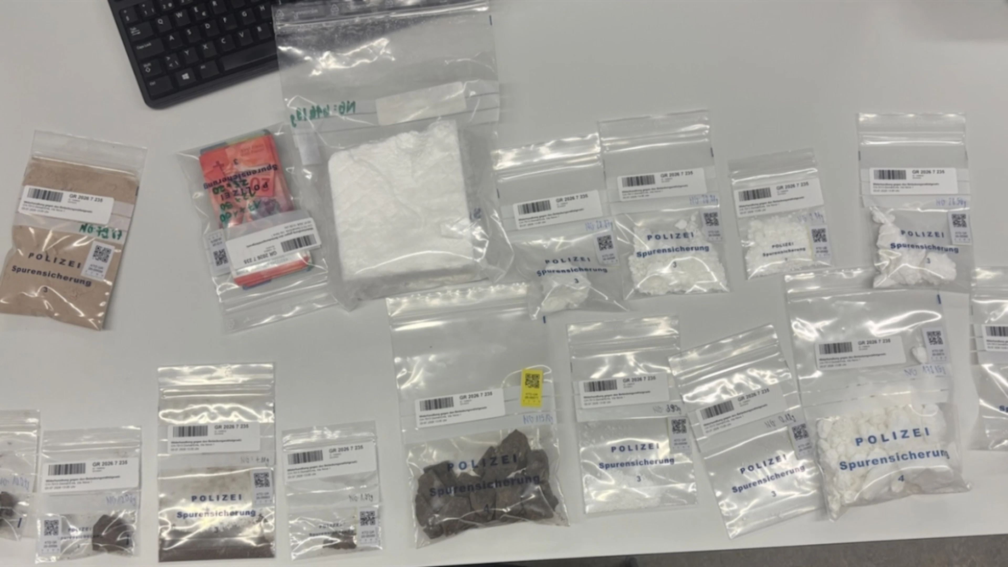La Polizia grigionese sequestra 1,5 chili di cocaina ed eroina